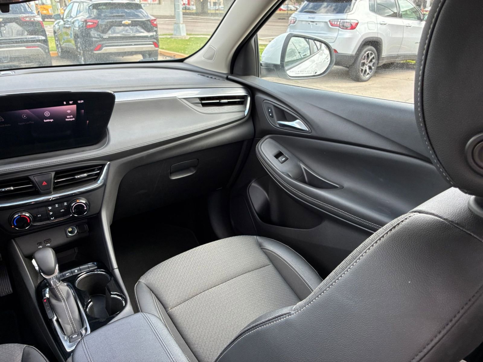 Thumbnail: 2025 Buick Encore GX - 33