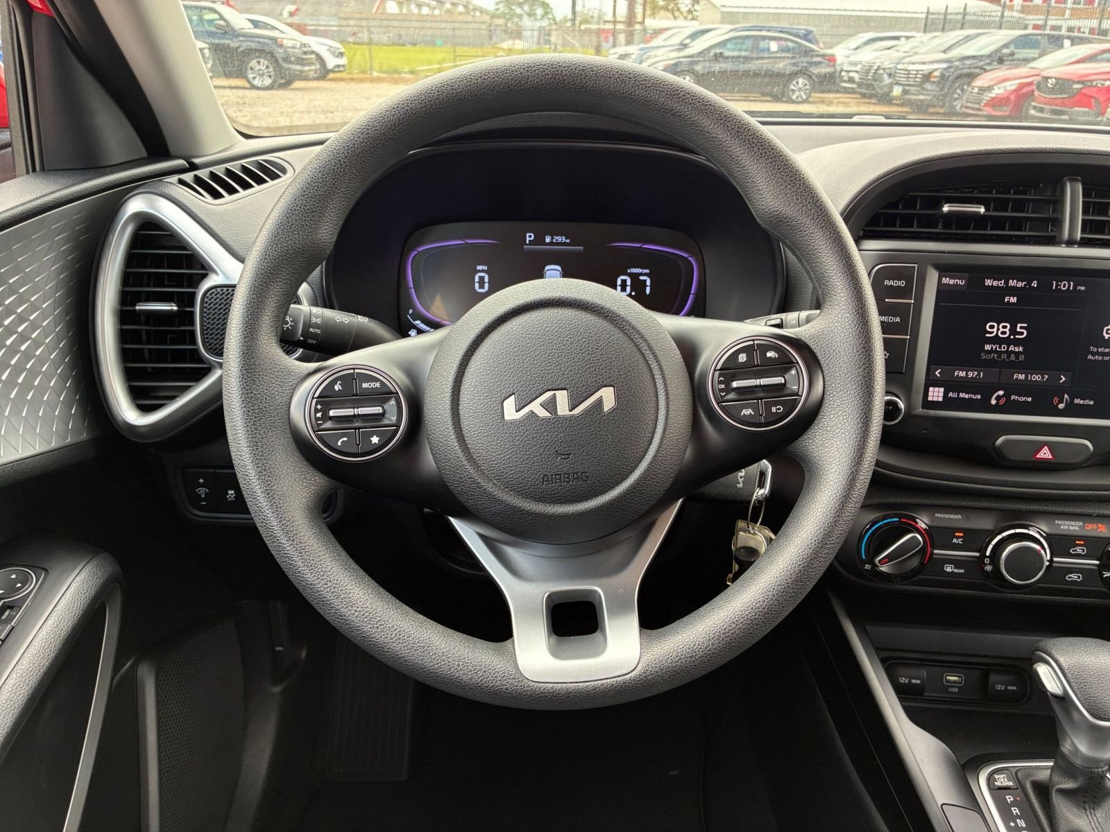 Thumbnail: 2025 Kia Soul - 32