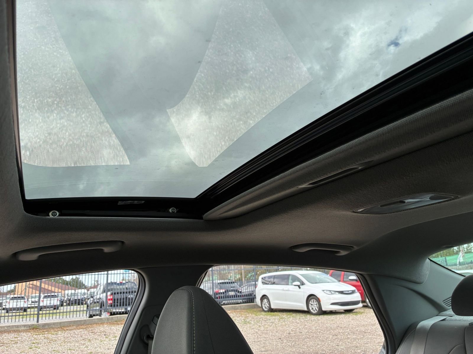 Thumbnail: 2025 Hyundai Elantra - 32