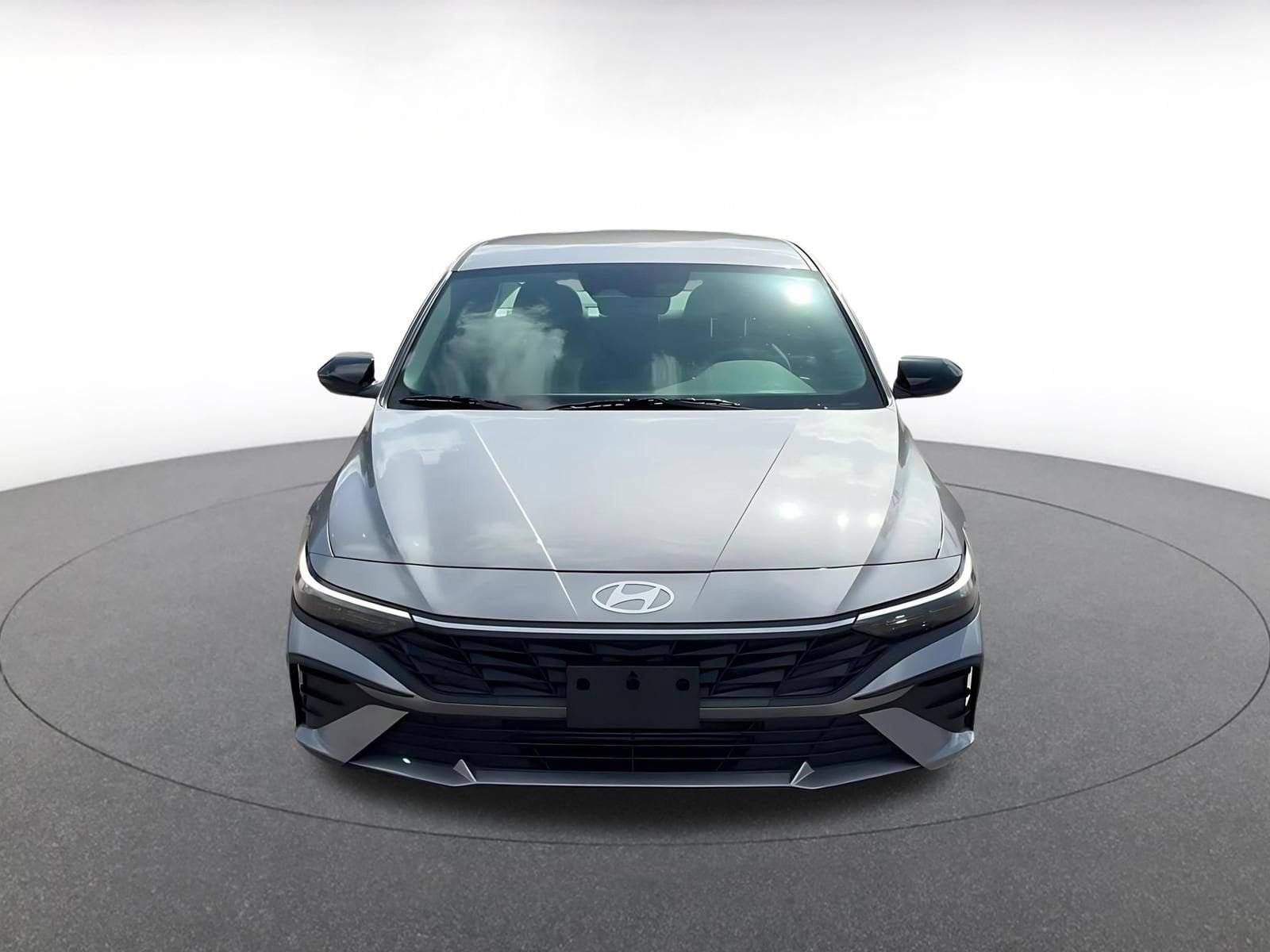 Thumbnail: 2026 Hyundai Elantra - 4