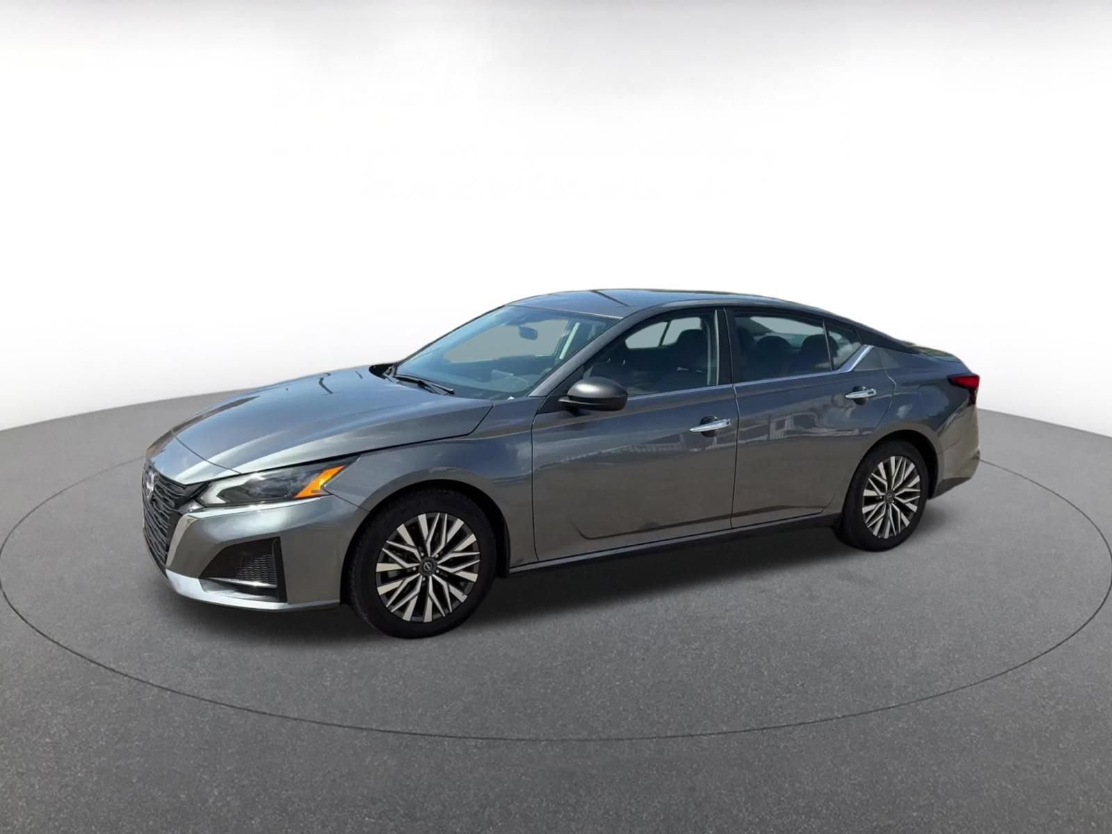 Thumbnail: 2025 Nissan Altima - 8