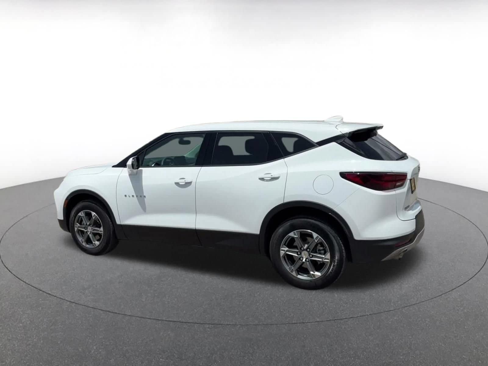 Thumbnail: 2025 Chevrolet Blazer - 8