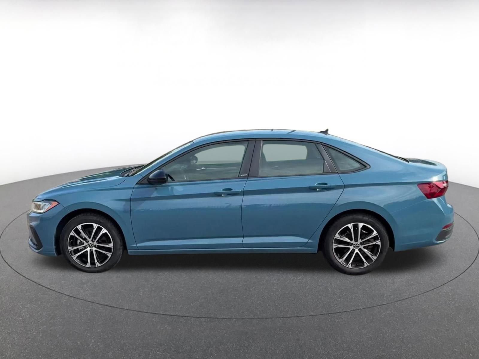 Thumbnail: 2025 Volkswagen Jetta - 9