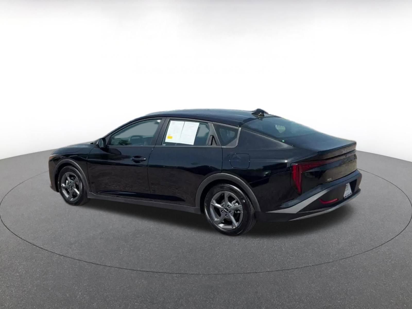 Thumbnail: 2025 Kia K4 - 10