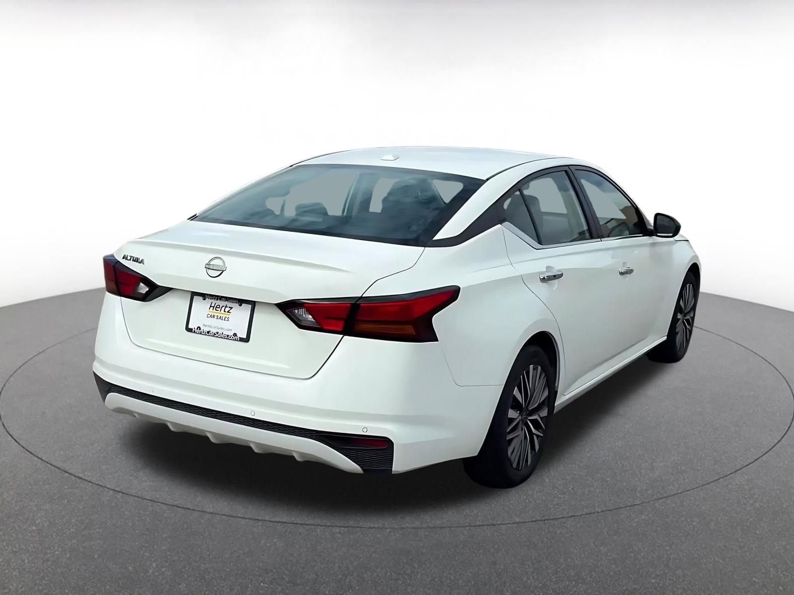 Thumbnail: 2025 Nissan Altima - 15