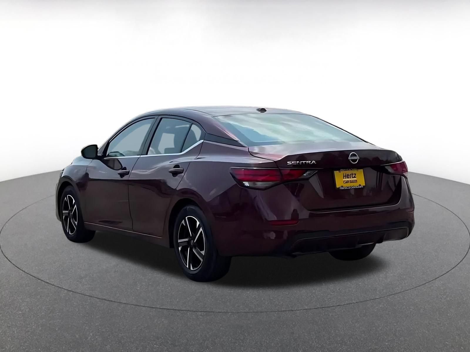 Thumbnail: 2025 Nissan Sentra - 10