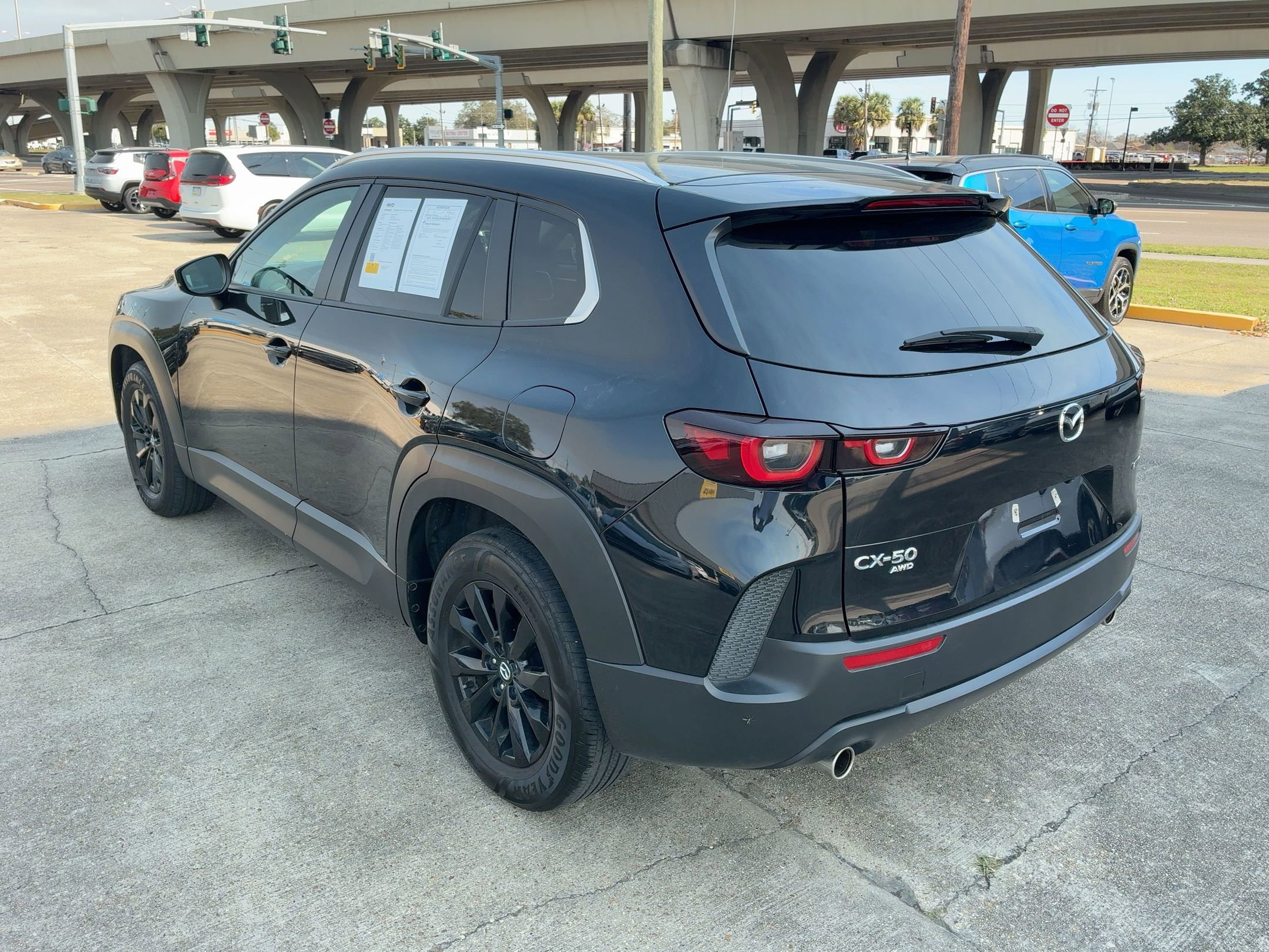 Thumbnail: 2025 Mazda CX-50 - 8