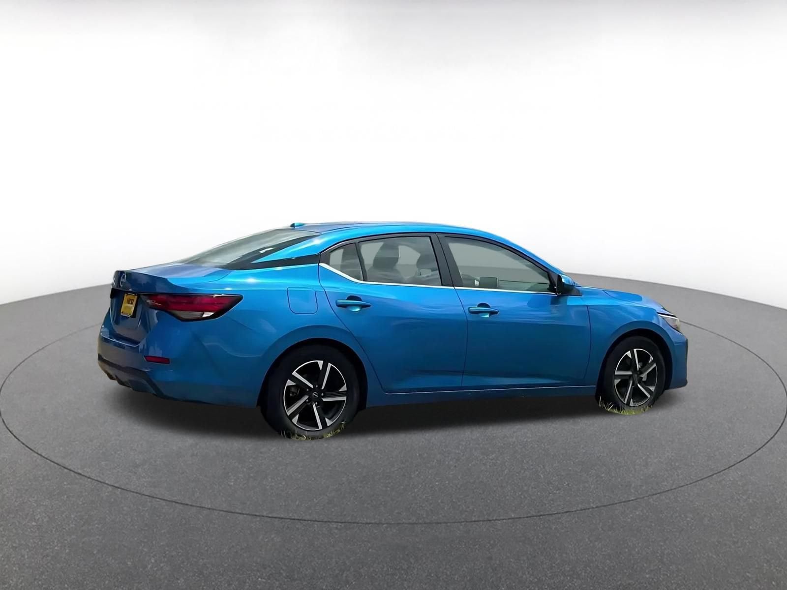 Thumbnail: 2025 Nissan Sentra - 11