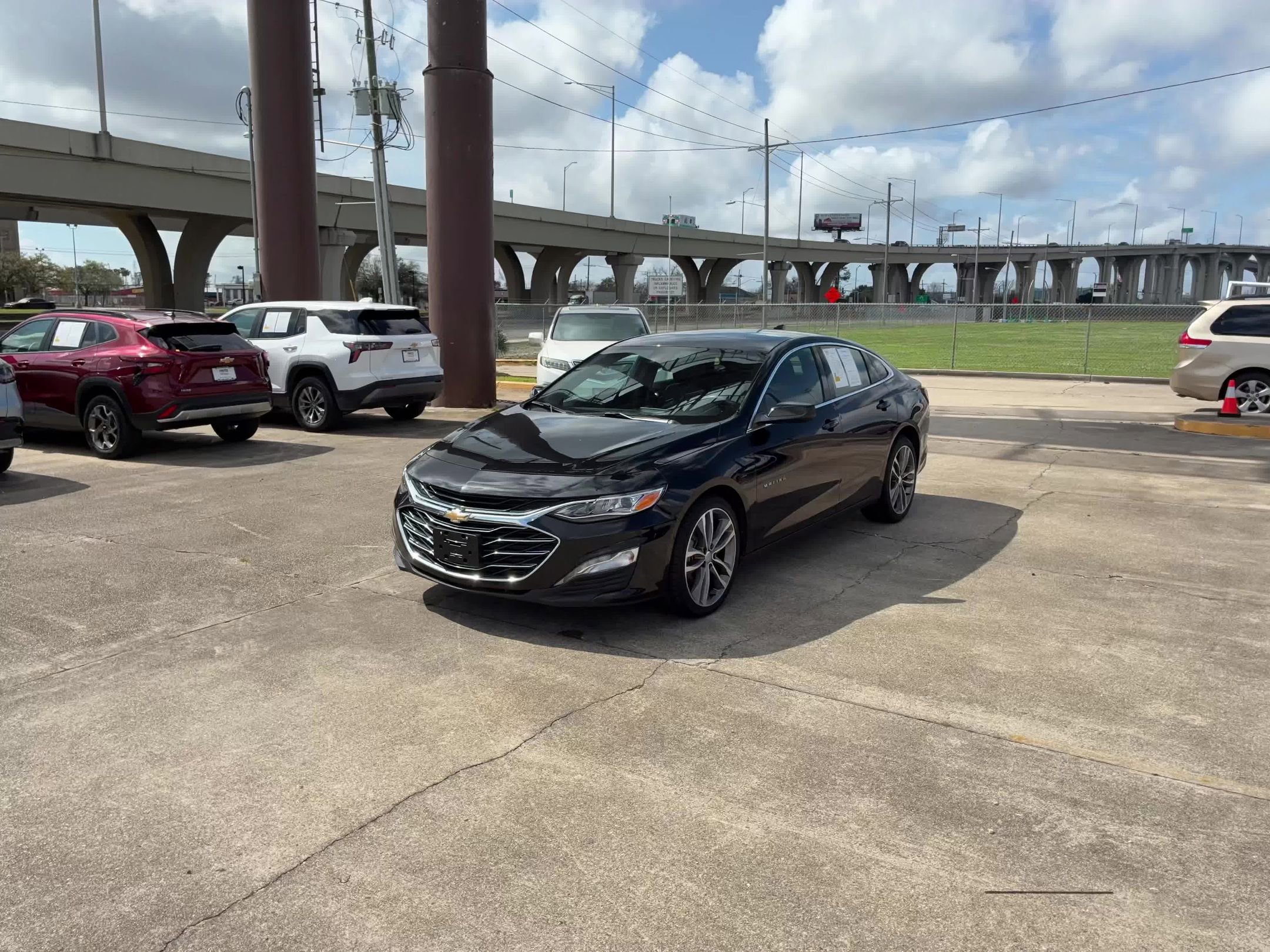 Thumbnail: 2024 Chevrolet Malibu - 8