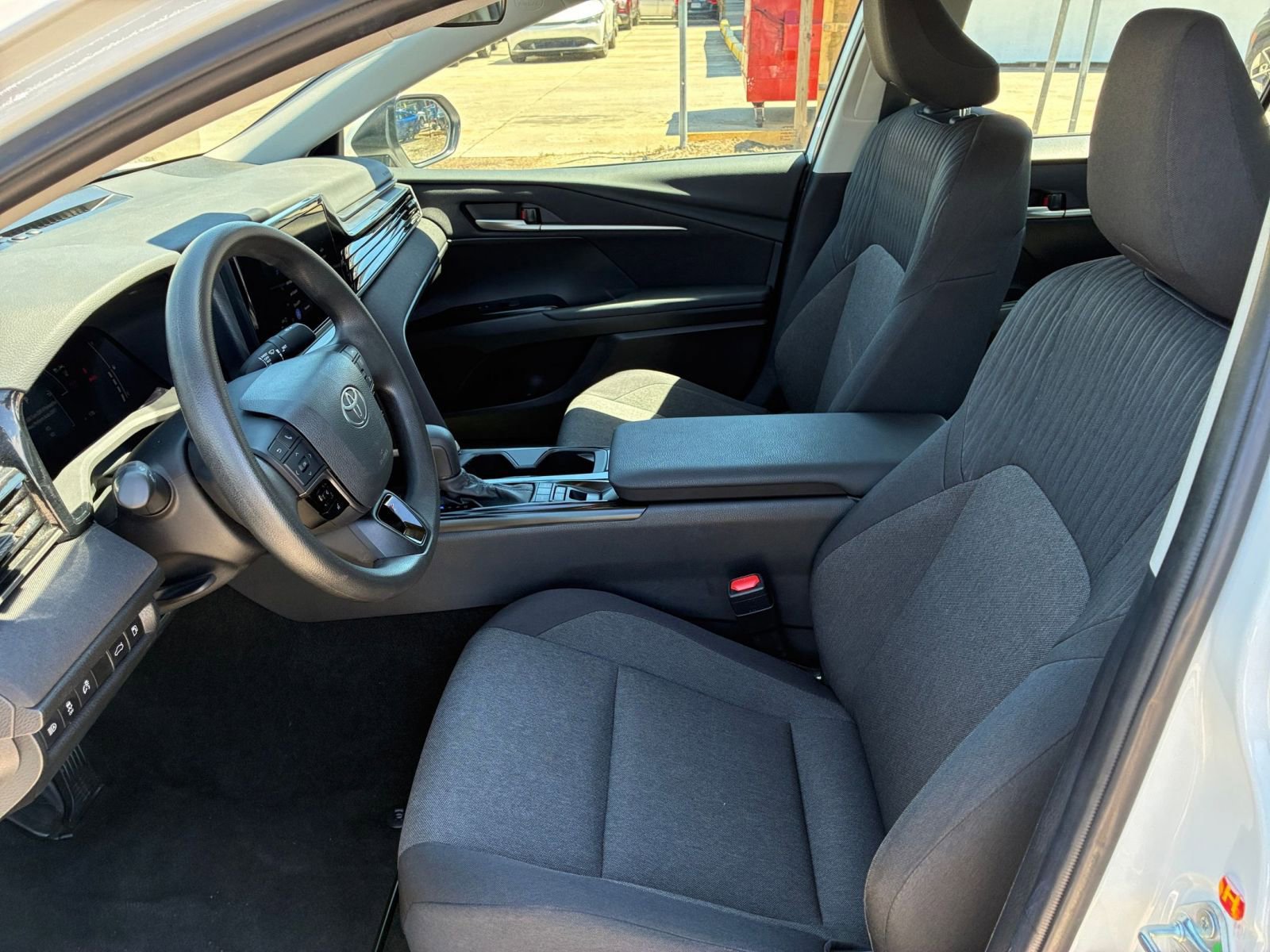 Thumbnail: 2025 Toyota Camry - 25