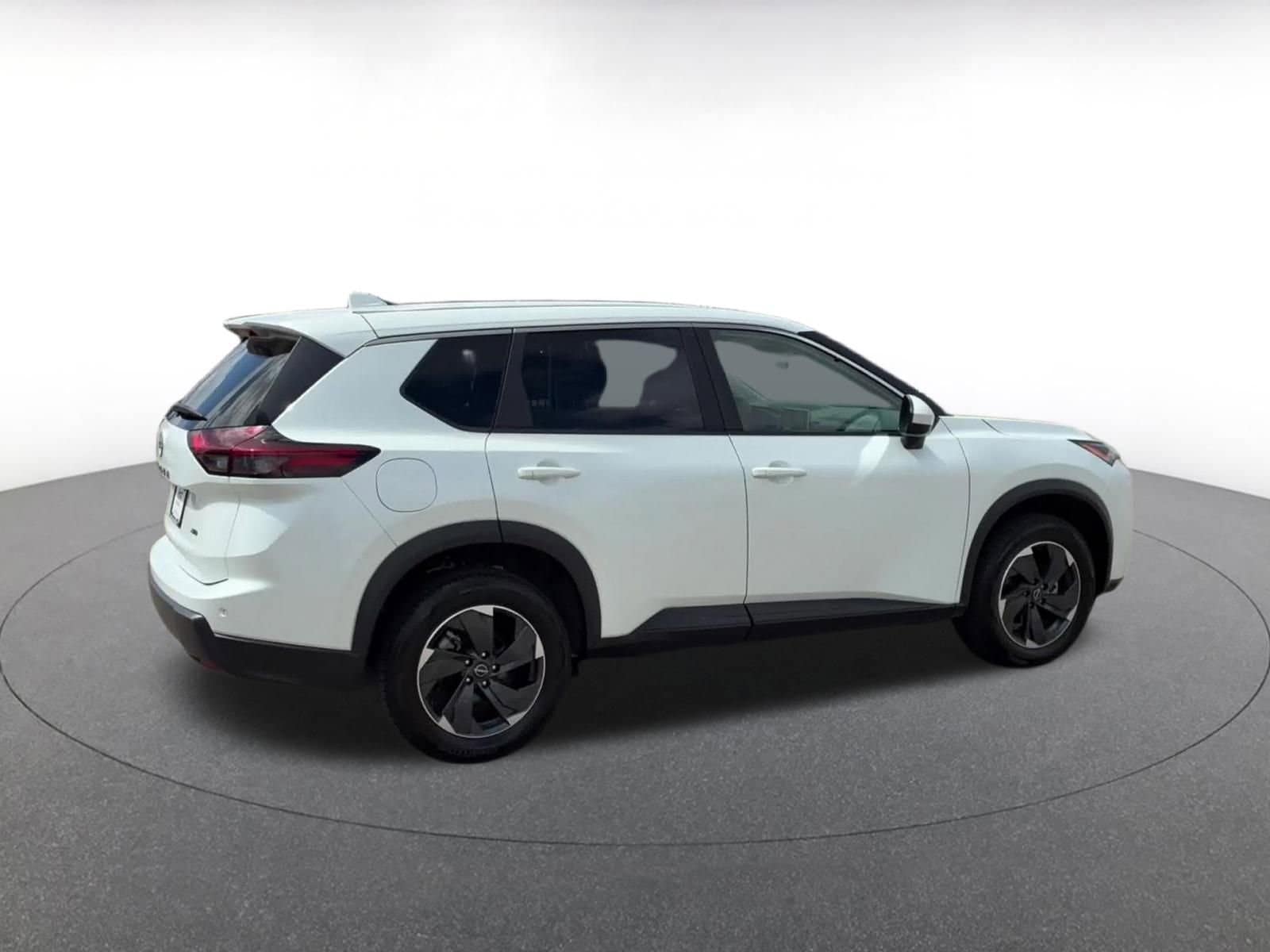 Thumbnail: 2025 Nissan Rogue - 15