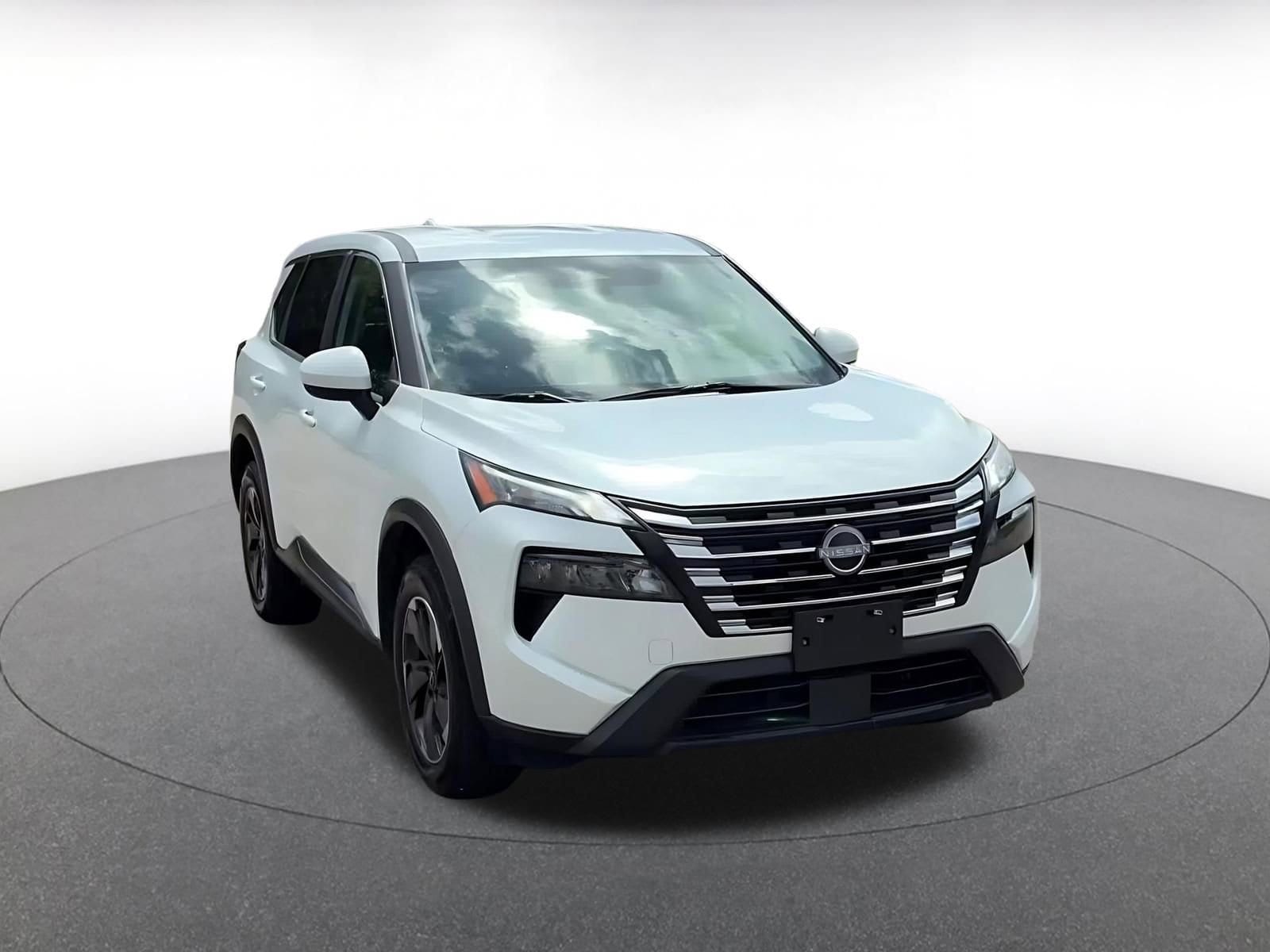 Thumbnail: 2025 Nissan Rogue - 3