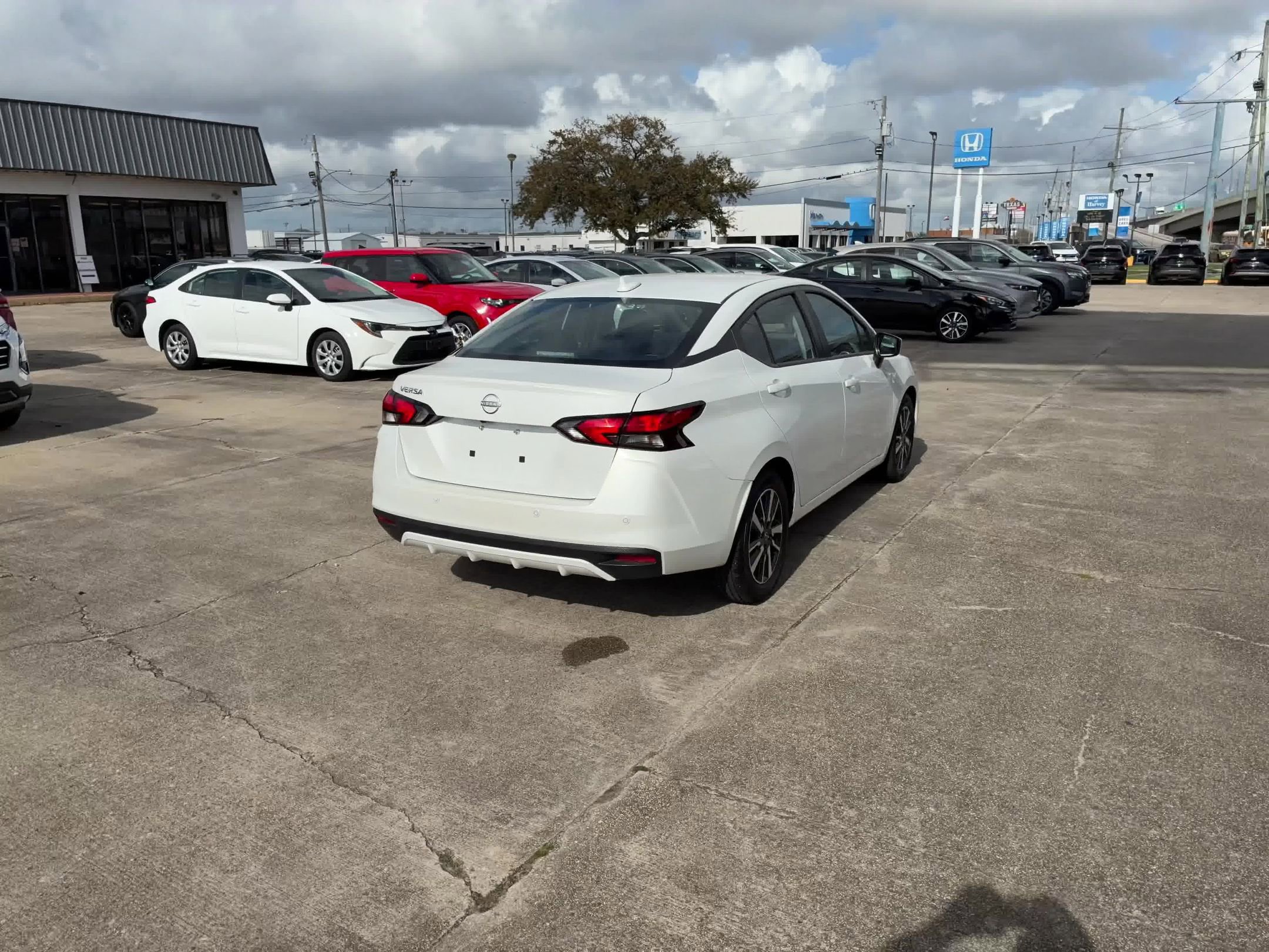 Thumbnail: 2025 Nissan Versa - 2