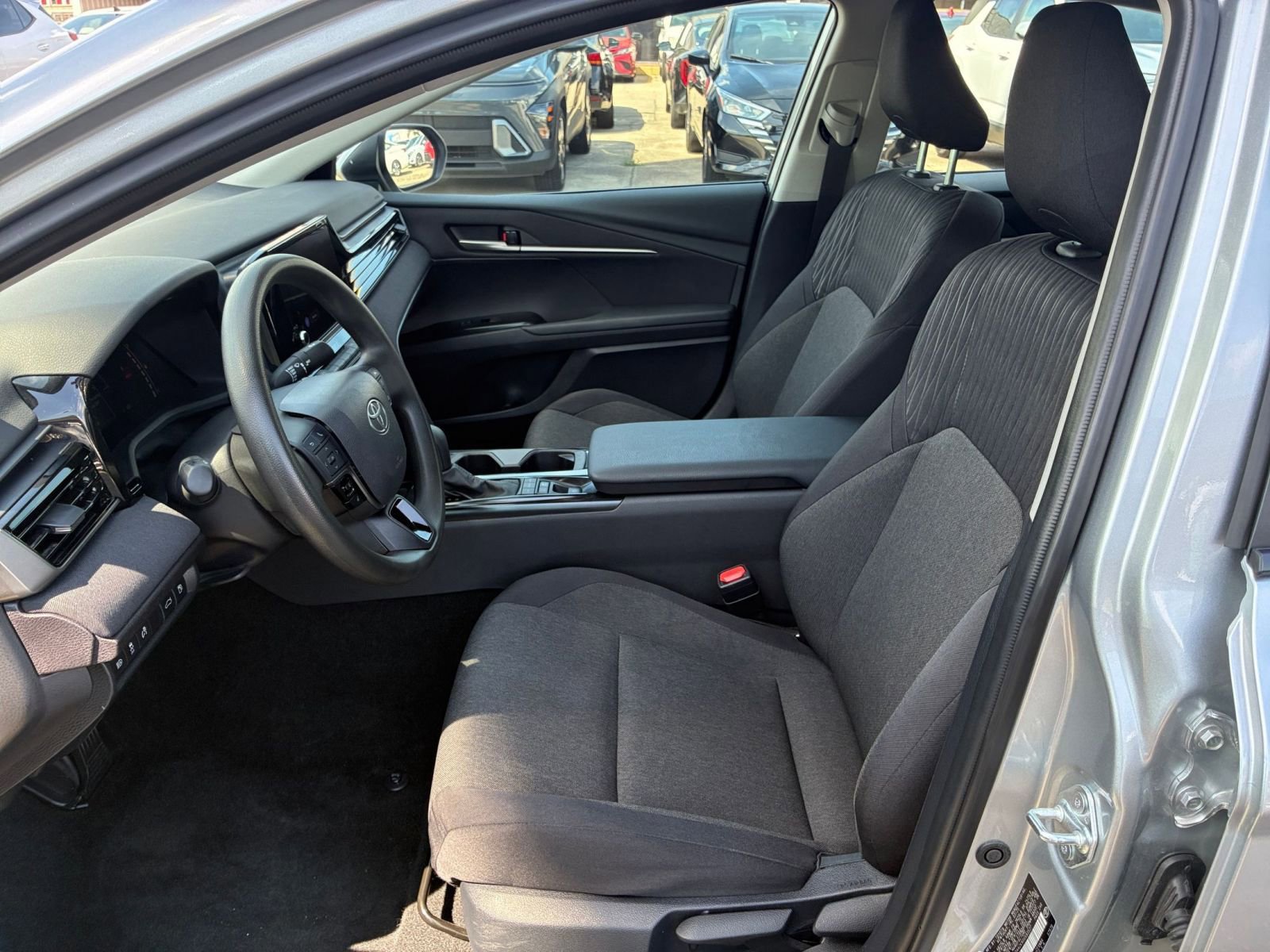 Thumbnail: 2025 Toyota Camry - 25