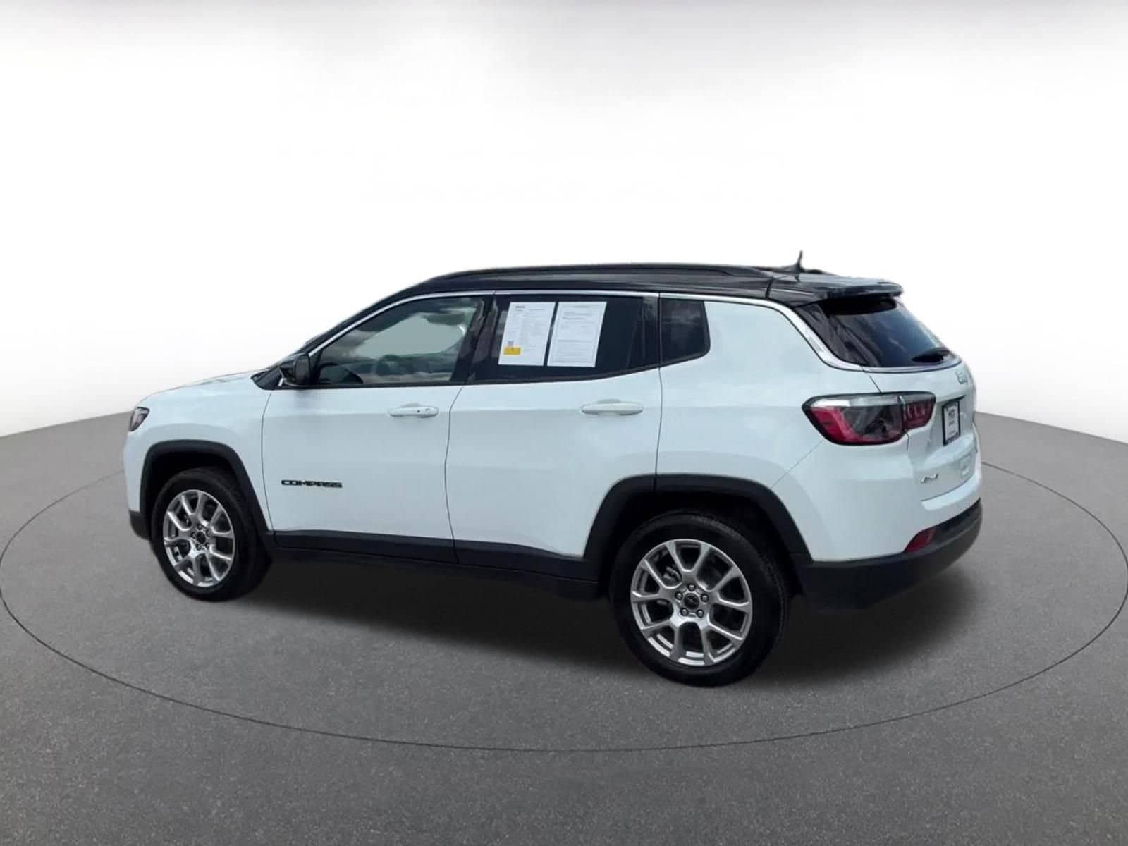 Thumbnail: 2025 Jeep Compass - 10