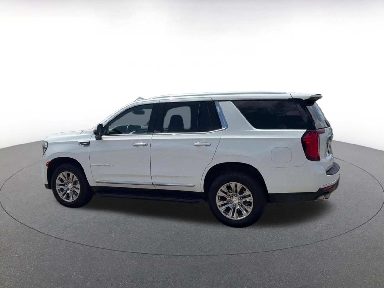 Thumbnail: 2023 GMC Yukon - 10
