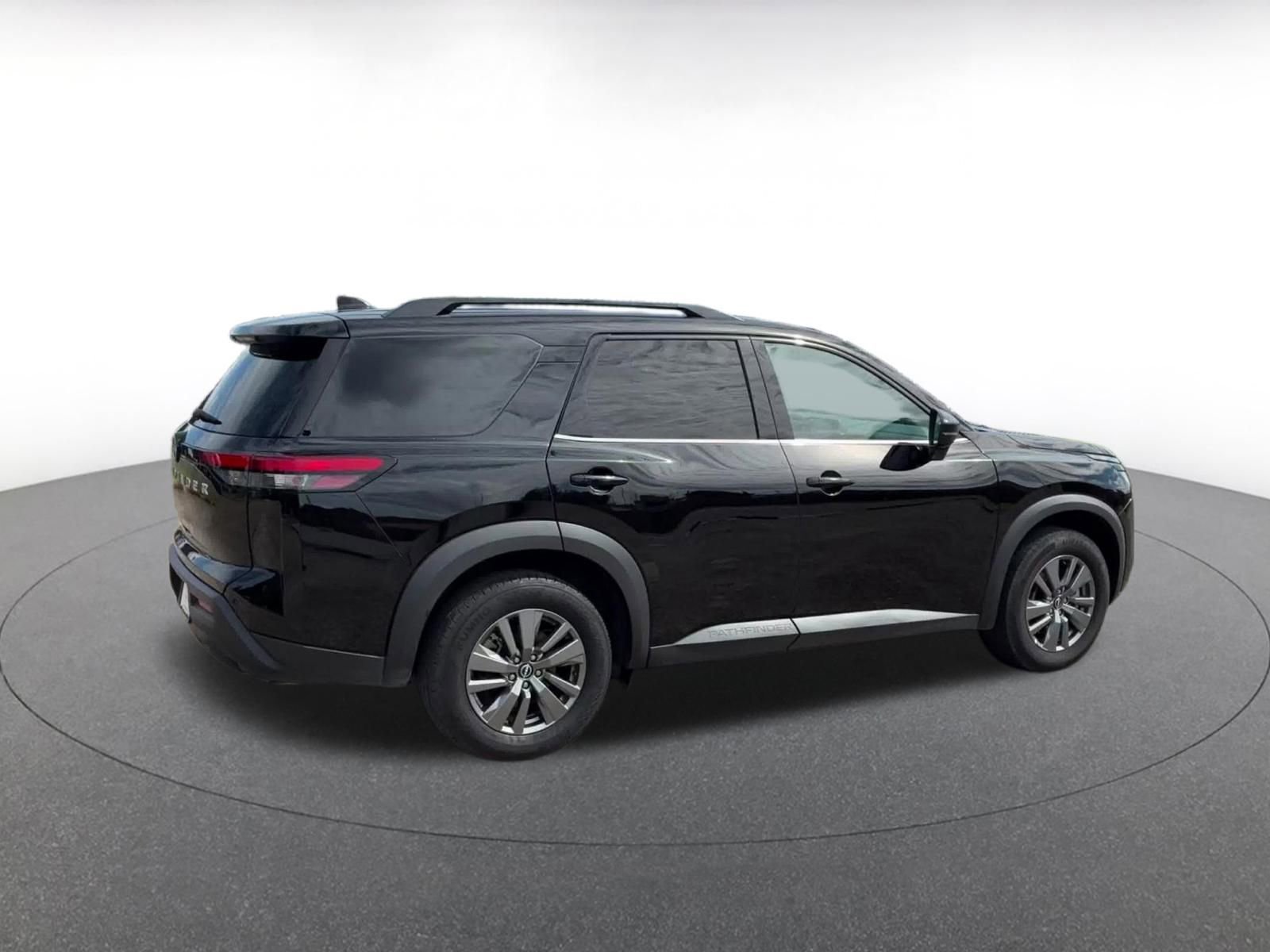 Thumbnail: 2025 Nissan Pathfinder - 15