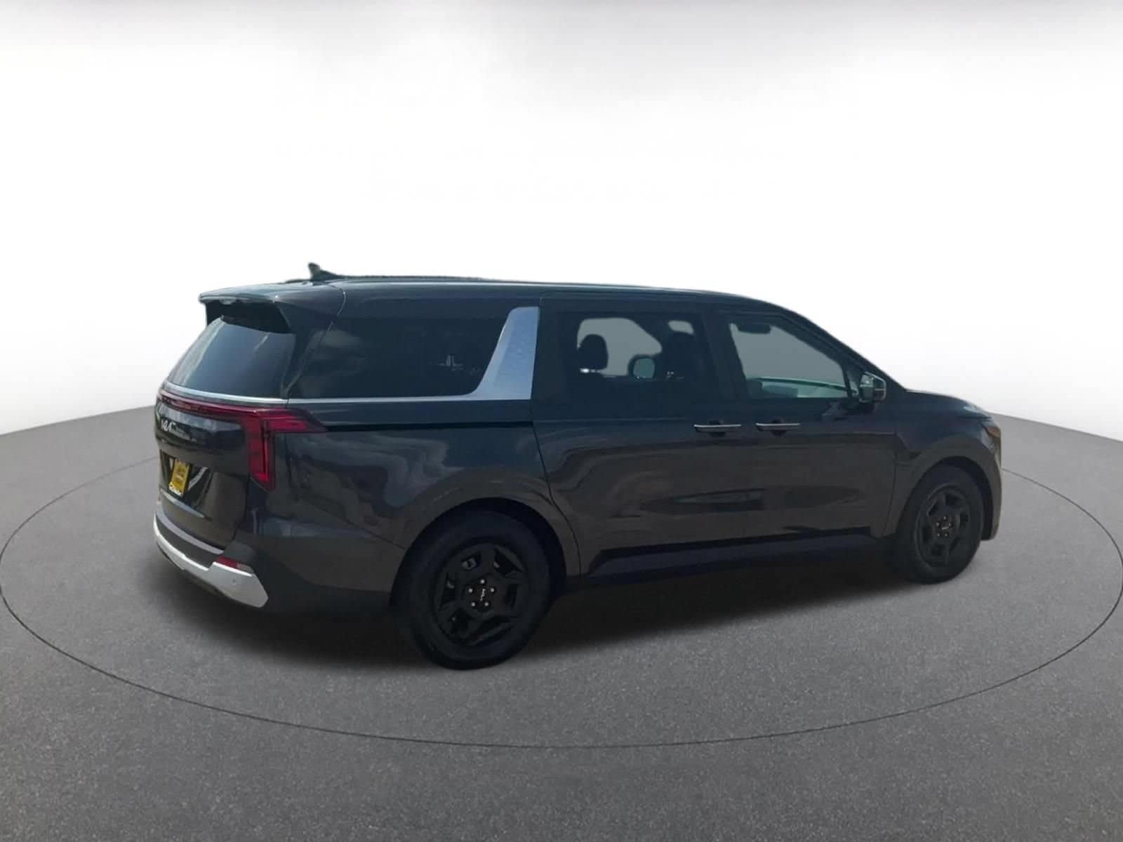 Thumbnail: 2026 Kia Carnival - 13