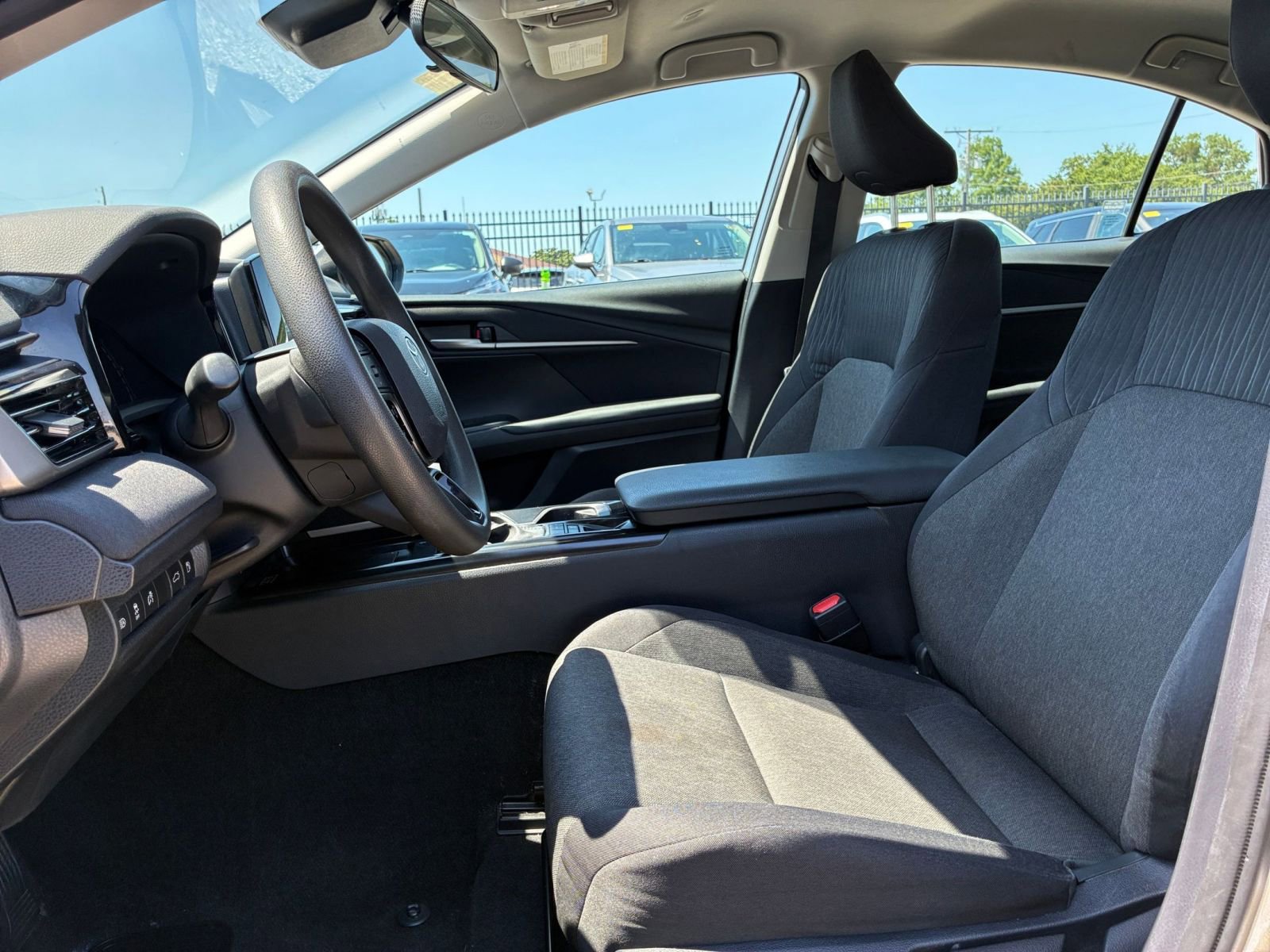 Thumbnail: 2025 Toyota Camry - 27
