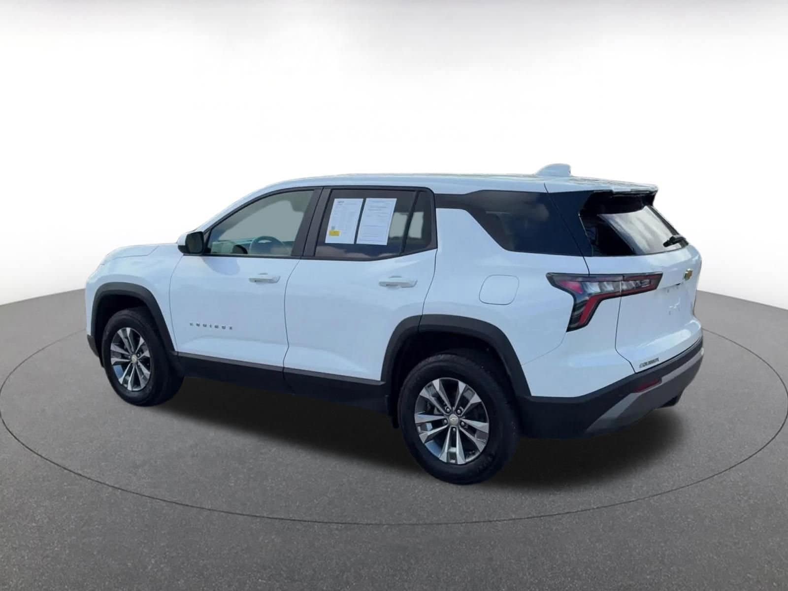 Thumbnail: 2025 Chevrolet Equinox - 10