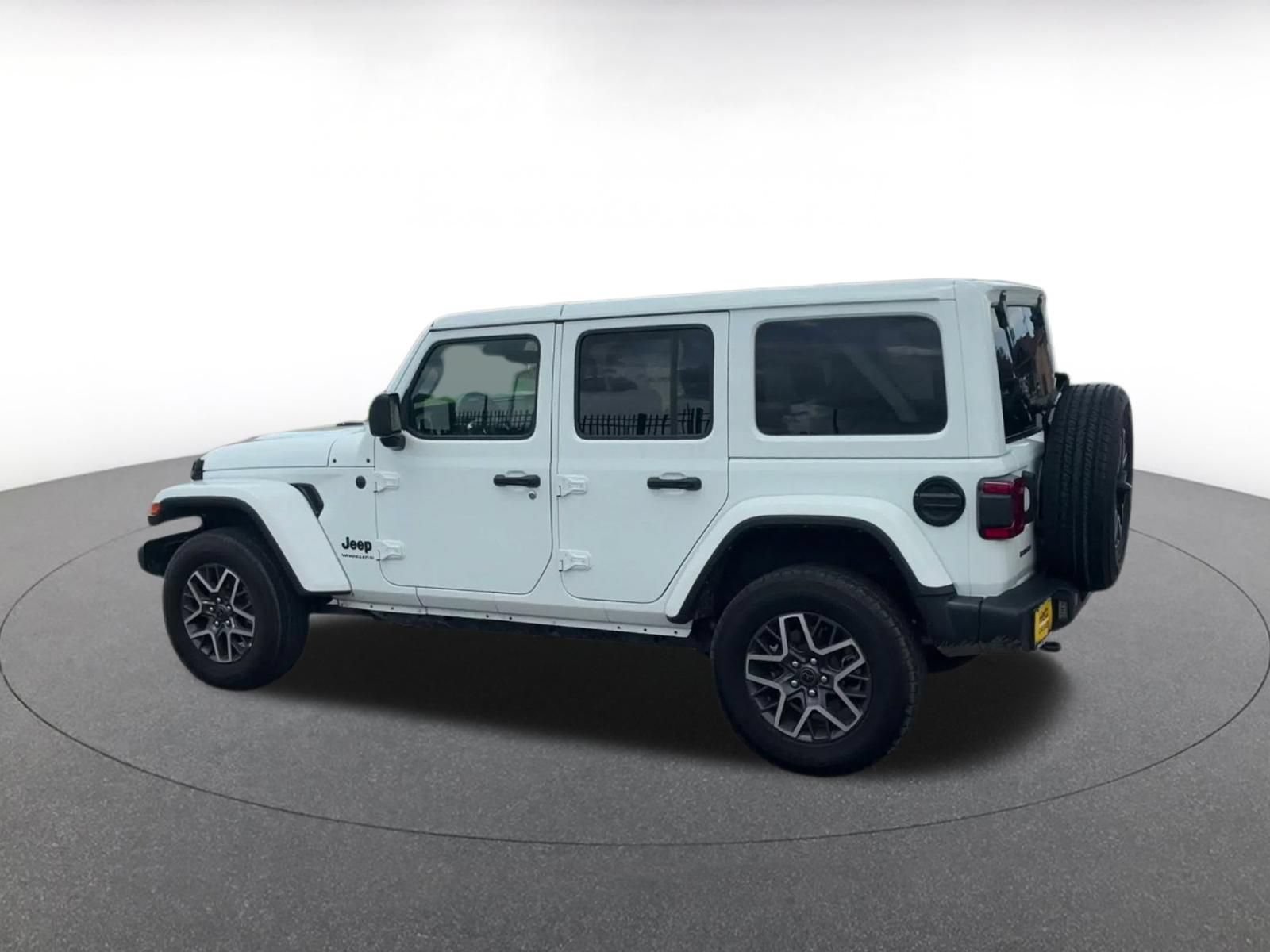 Thumbnail: 2025 Jeep Wrangler - 9