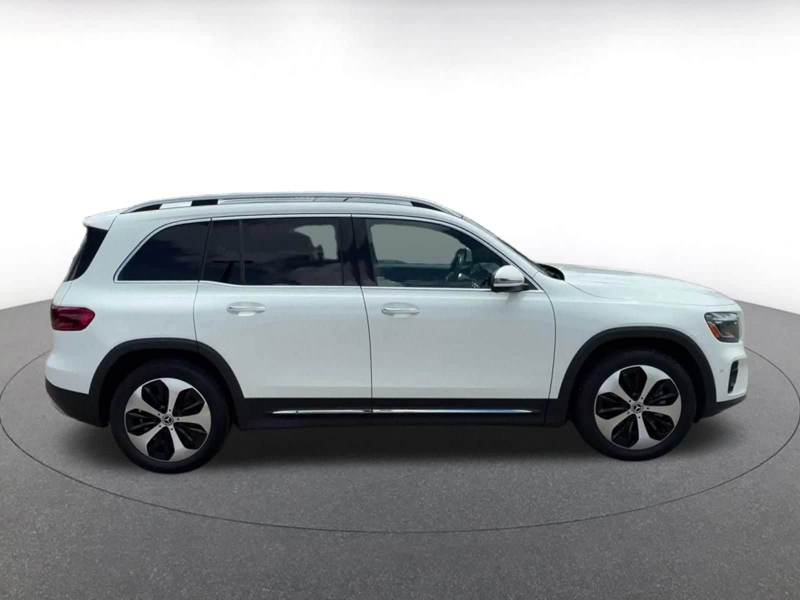 Thumbnail: 2025 Mercedes-Benz GLB - 15