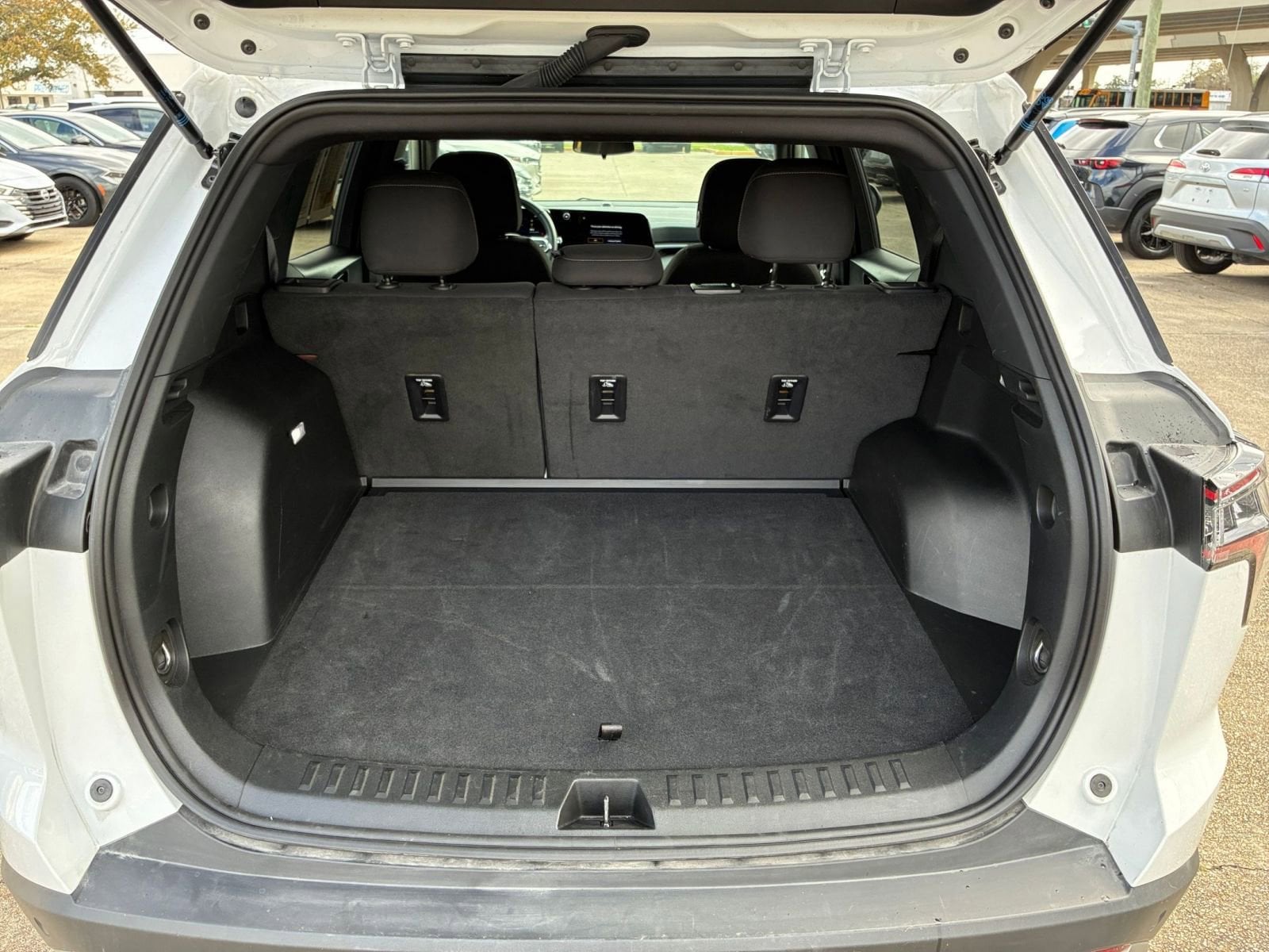 Thumbnail: 2025 Chevrolet Equinox - 31