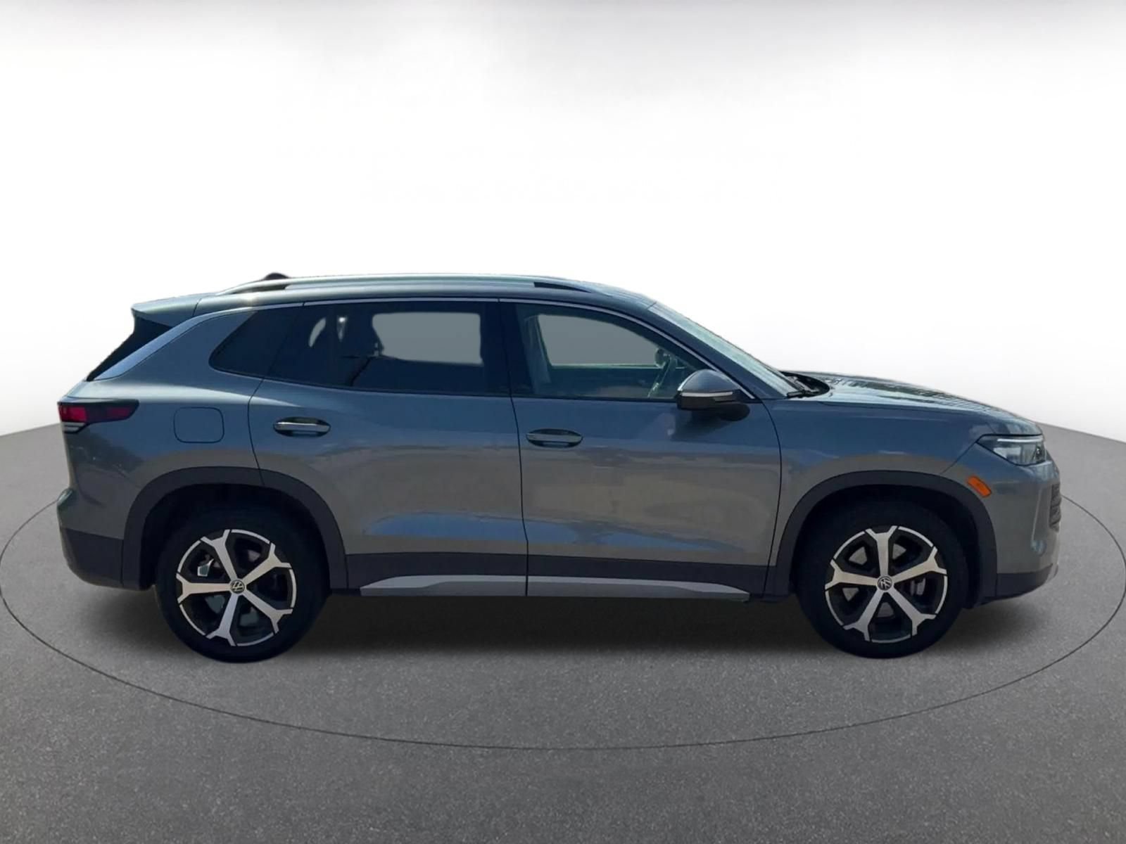 Thumbnail: 2026 Volkswagen Tiguan - 13