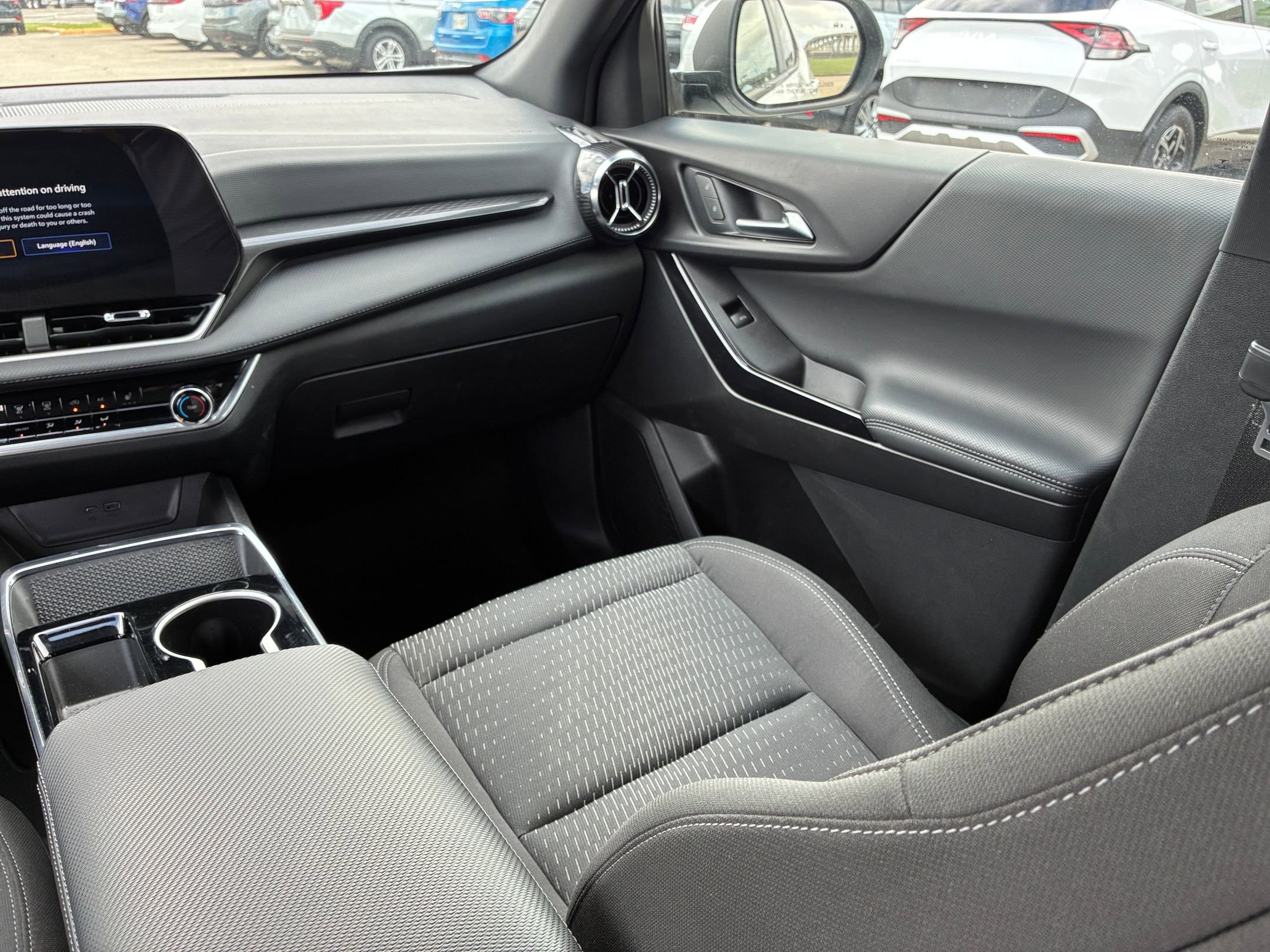 Thumbnail: 2025 Chevrolet Equinox - 30