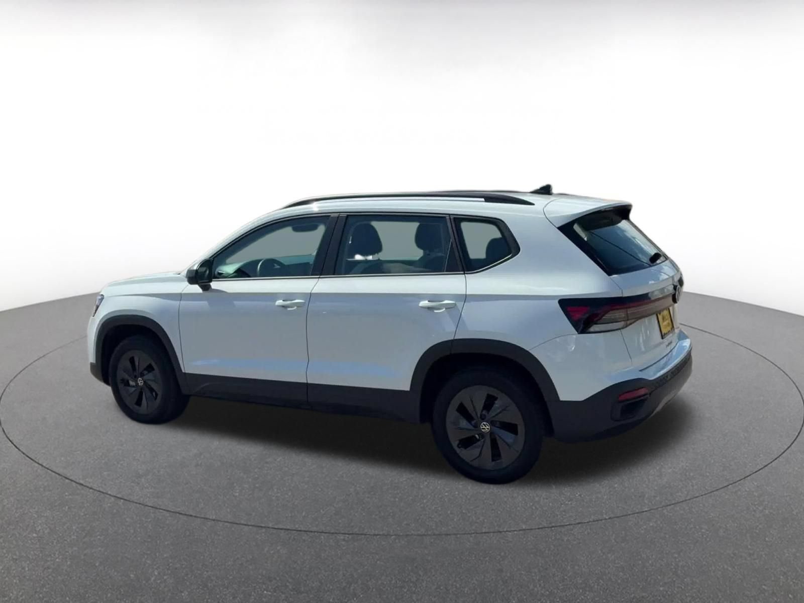 Thumbnail: 2026 Volkswagen Taos - 10
