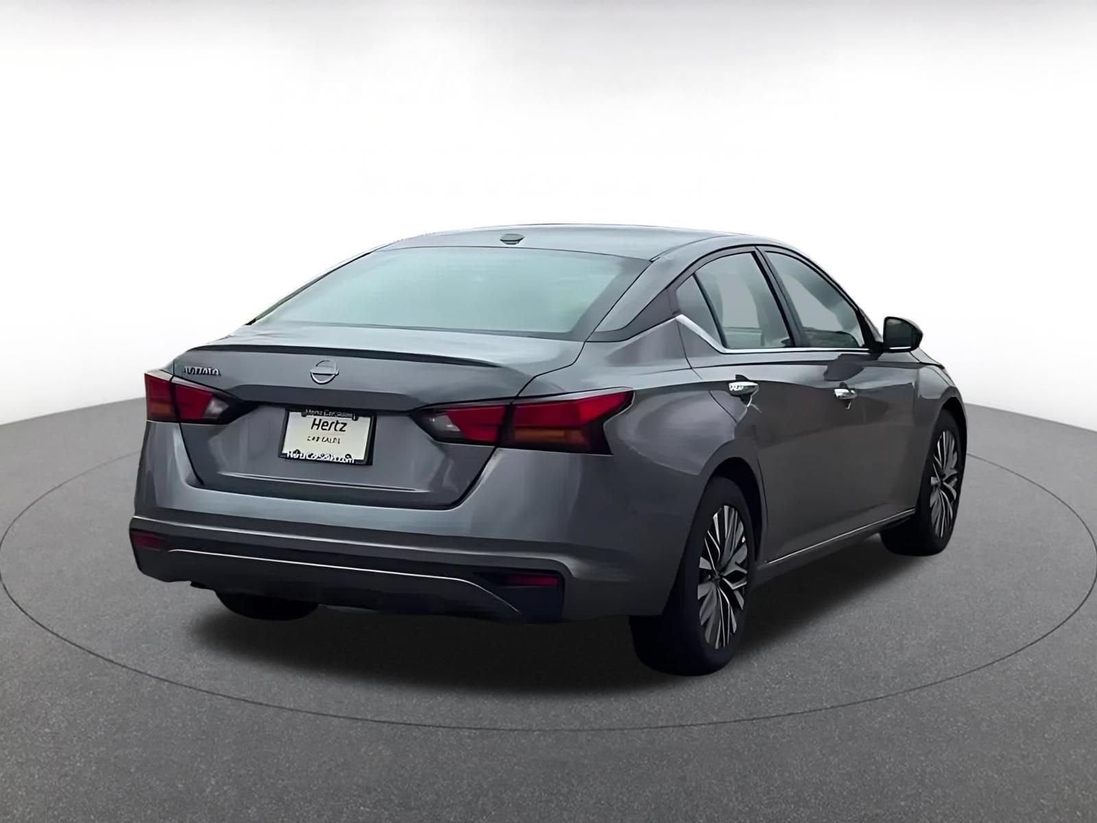 Thumbnail: 2025 Nissan Altima - 13
