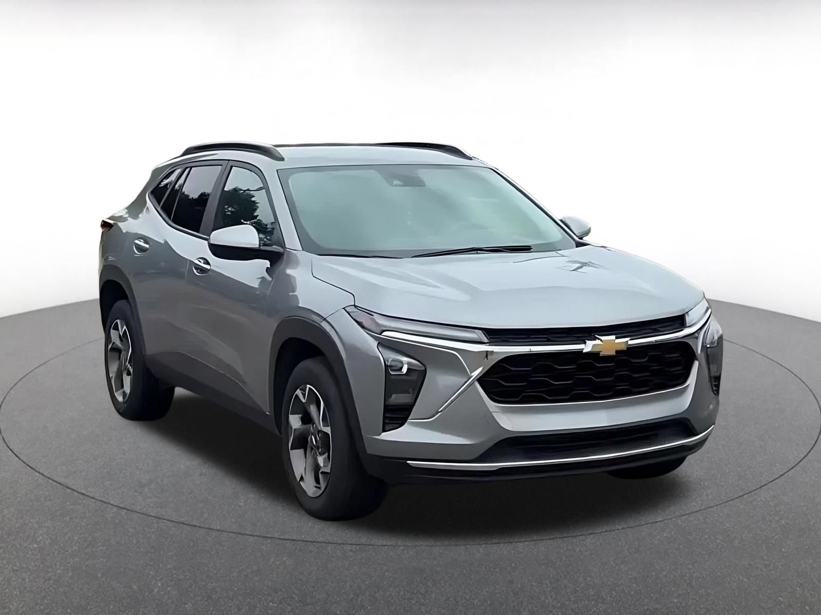 Thumbnail: 2025 Chevrolet Trax - 3