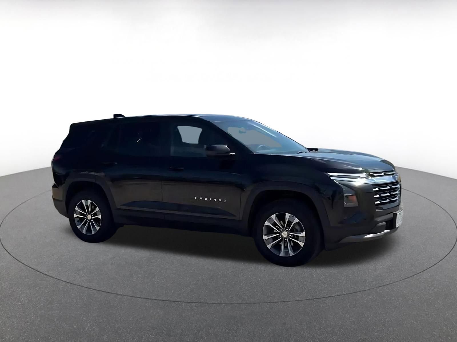 Thumbnail: 2025 Chevrolet Equinox - 2