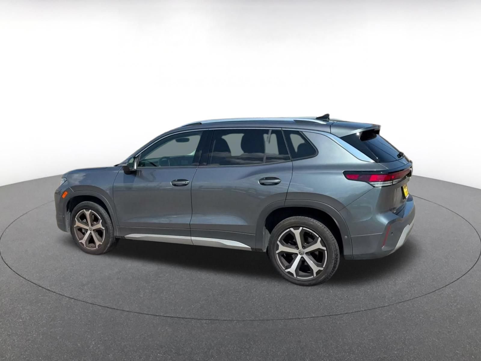 Thumbnail: 2026 Volkswagen Tiguan - 8