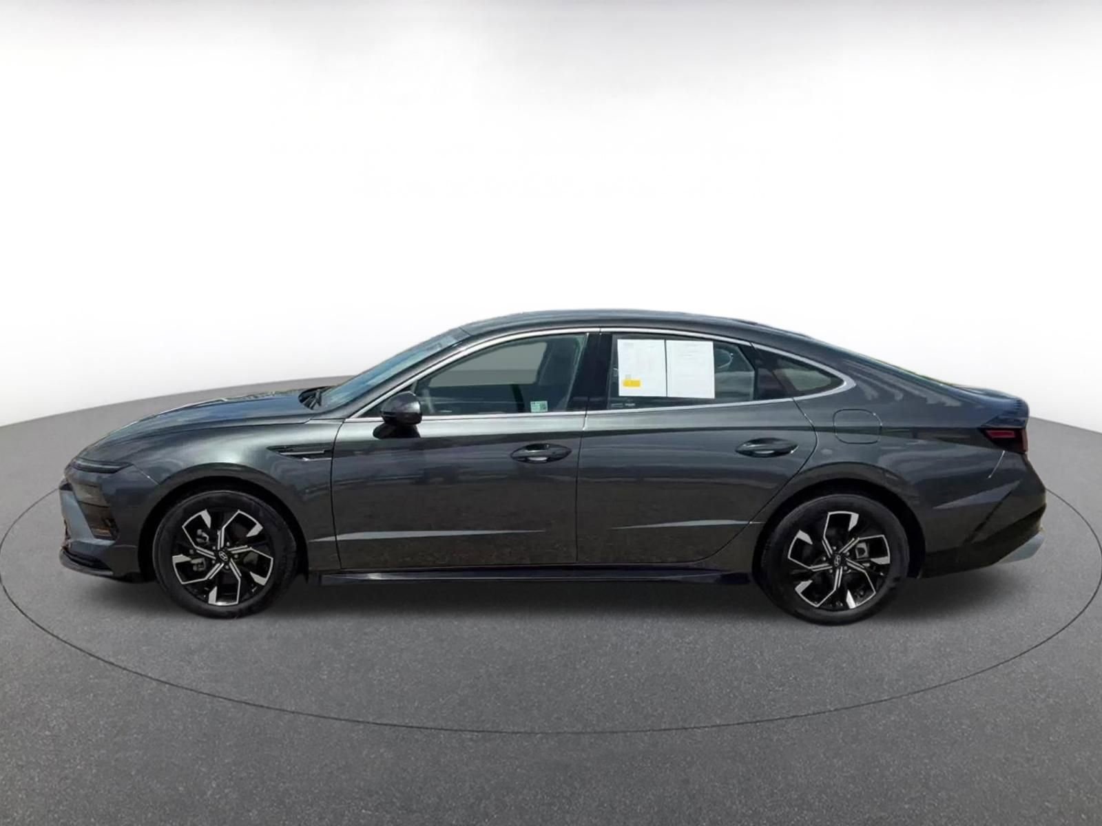 Thumbnail: 2025 Hyundai Sonata - 9