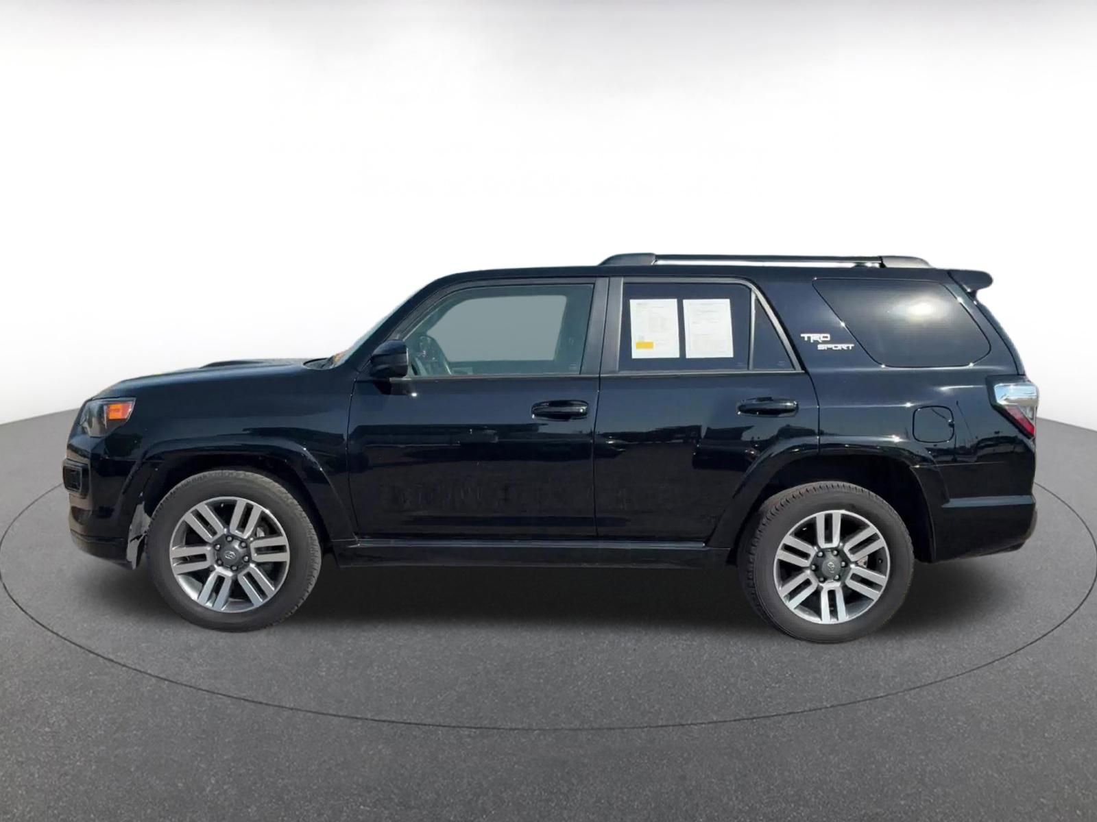 Thumbnail: 2024 Toyota 4Runner - 9