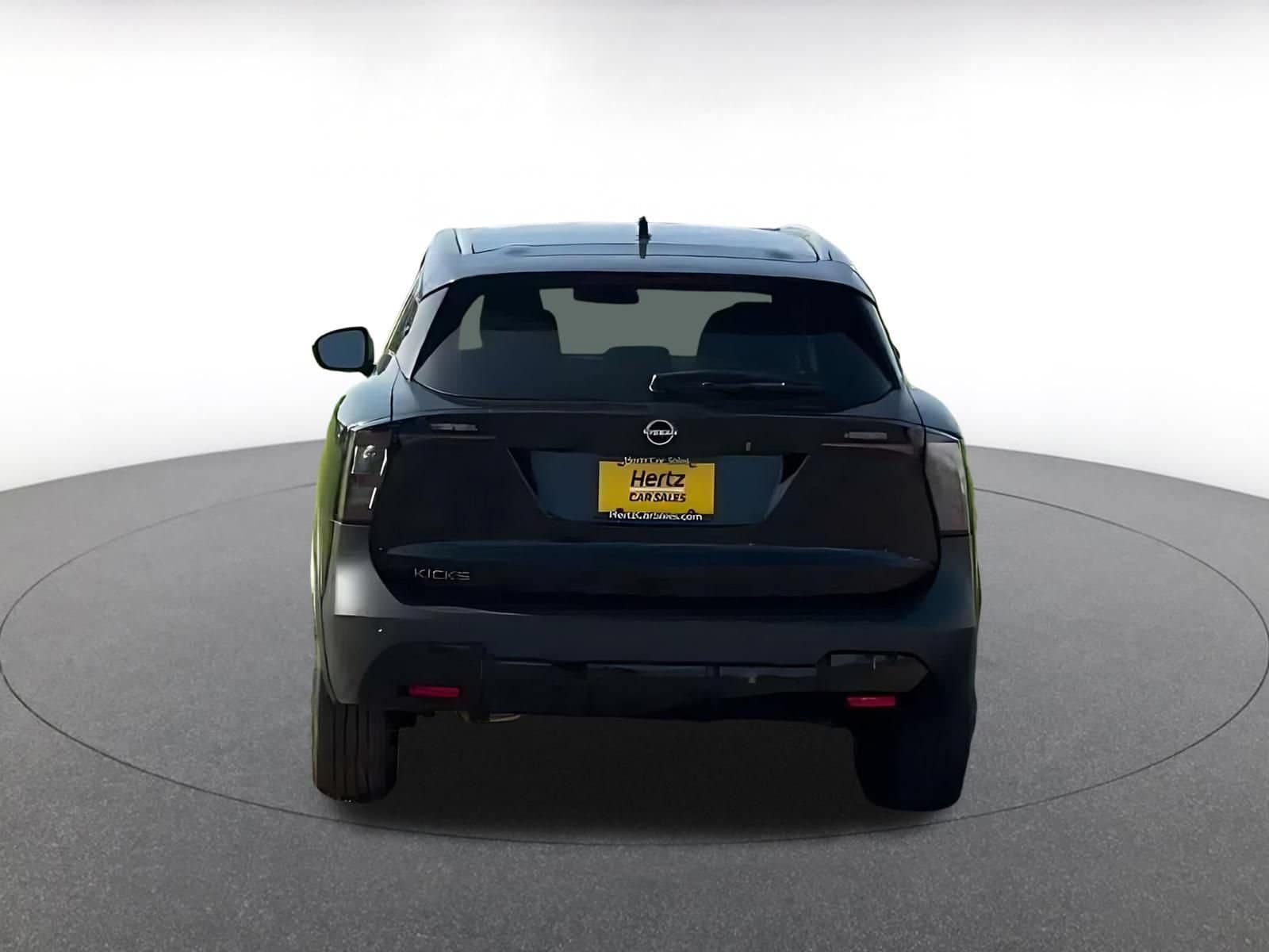 Thumbnail: 2026 Nissan Kicks - 12