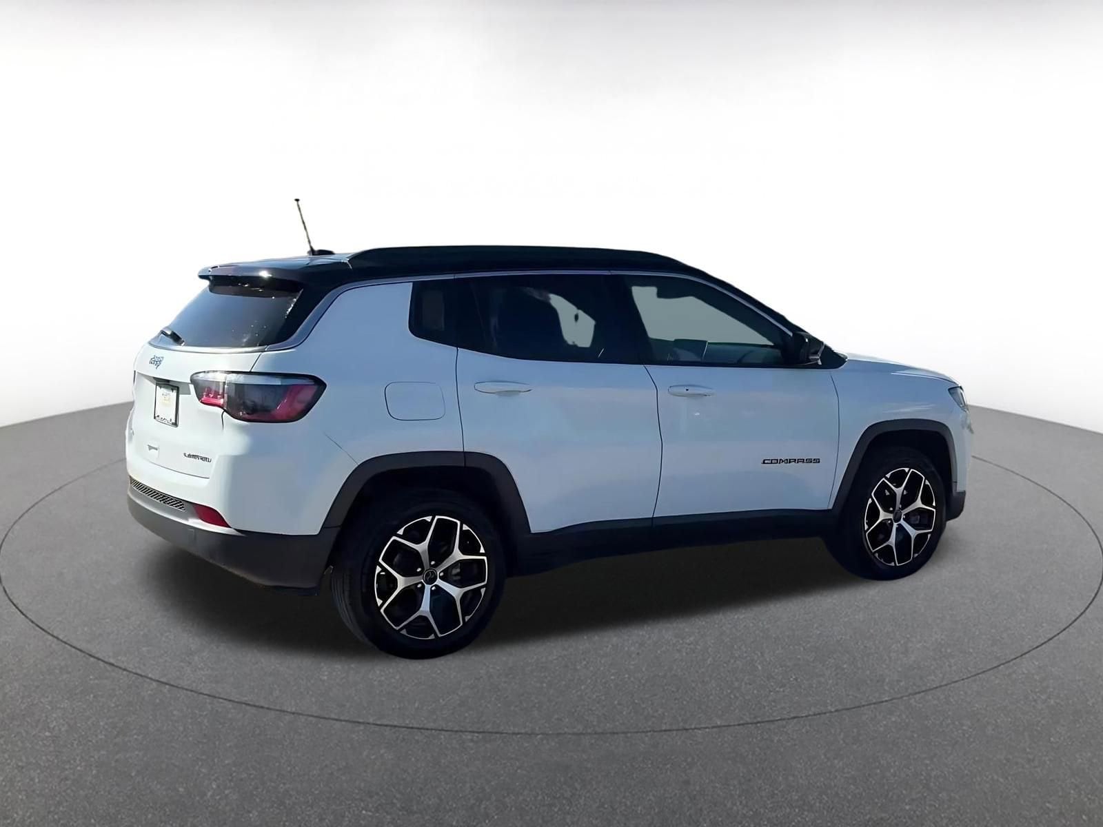 Thumbnail: 2025 Jeep Compass - 15