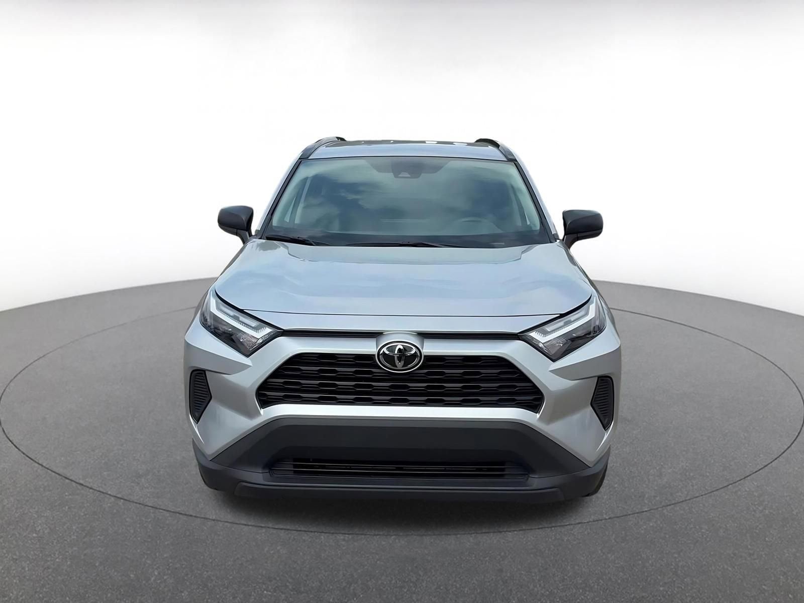 Thumbnail: 2025 Toyota RAV4 - 4