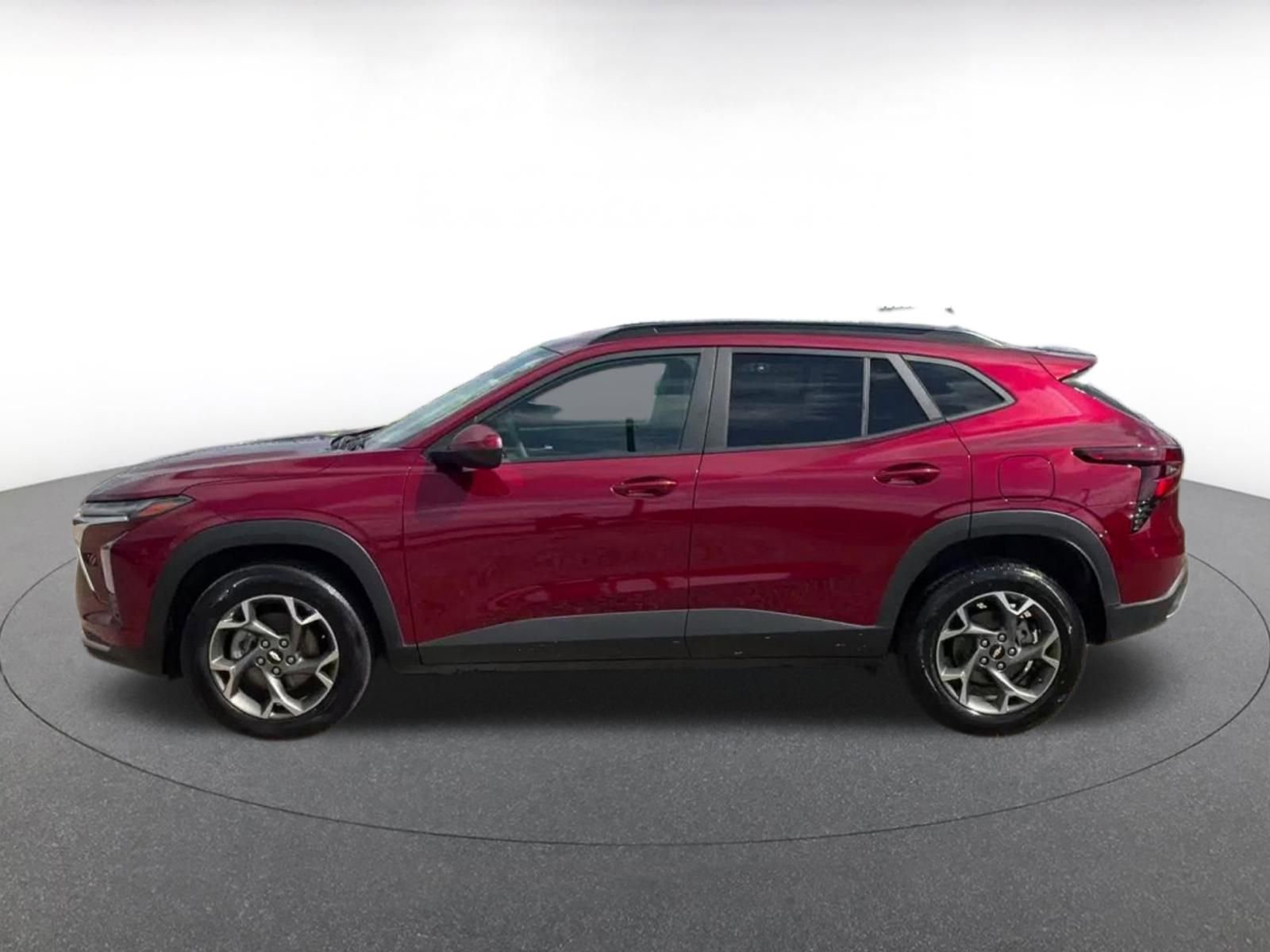 Thumbnail: 2025 Chevrolet Trax - 9