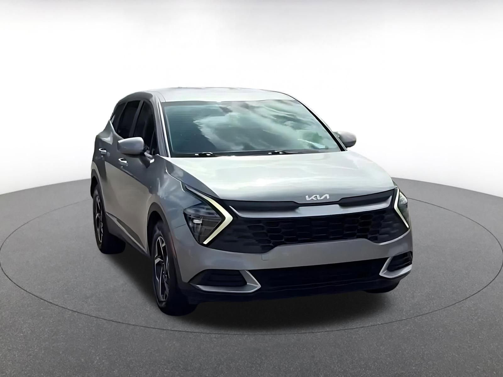 Thumbnail: 2024 Kia Sportage - 3