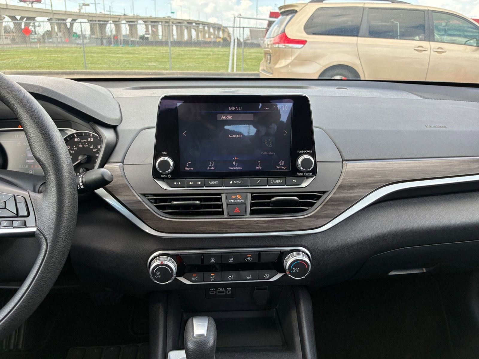 Thumbnail: 2025 Nissan Altima - 17