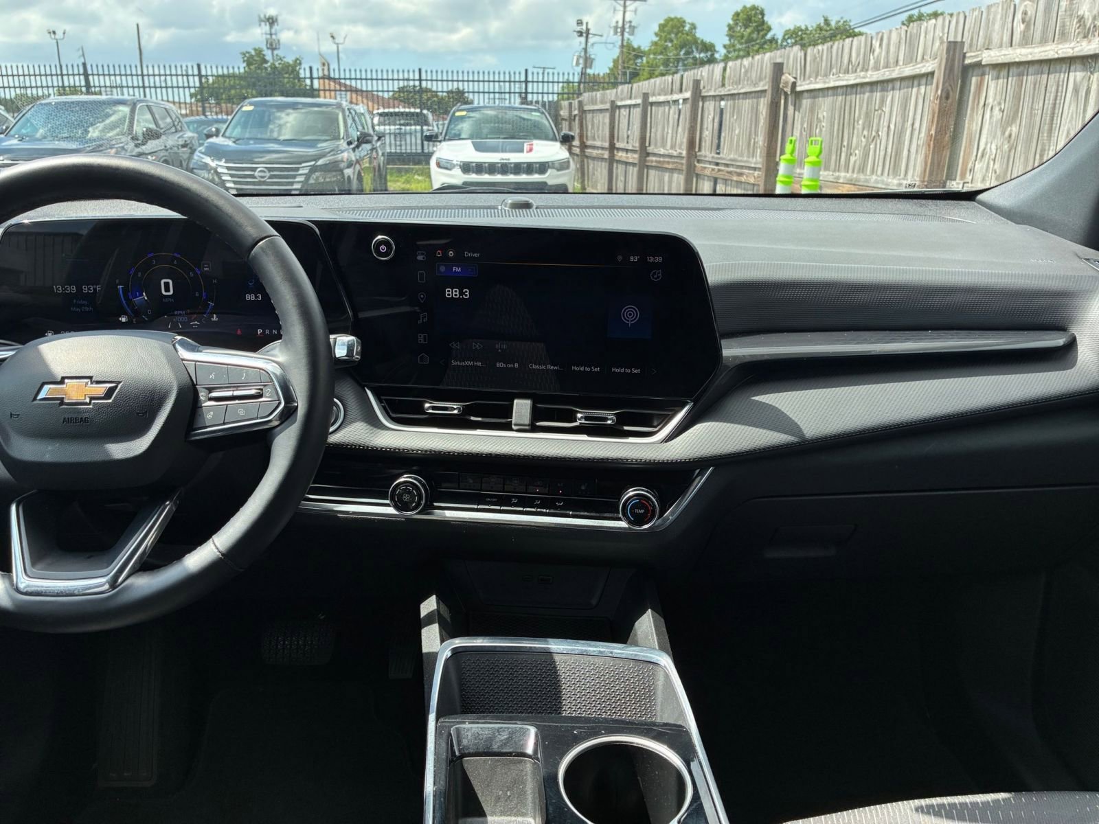 Thumbnail: 2025 Chevrolet Equinox - 17