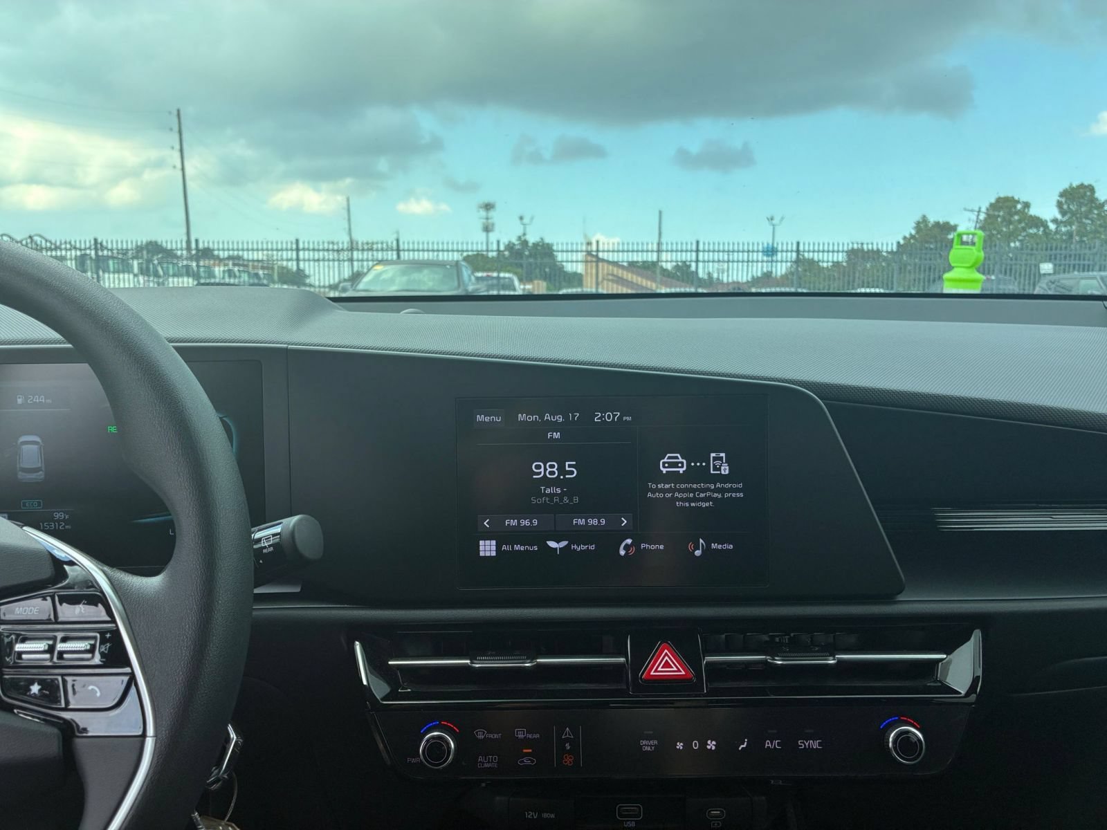 Thumbnail: 2026 Kia Niro - 14