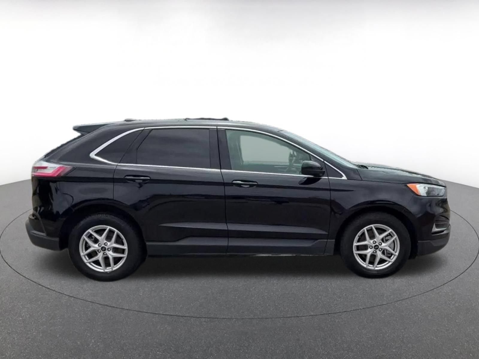 Thumbnail: 2024 Ford Edge - 16