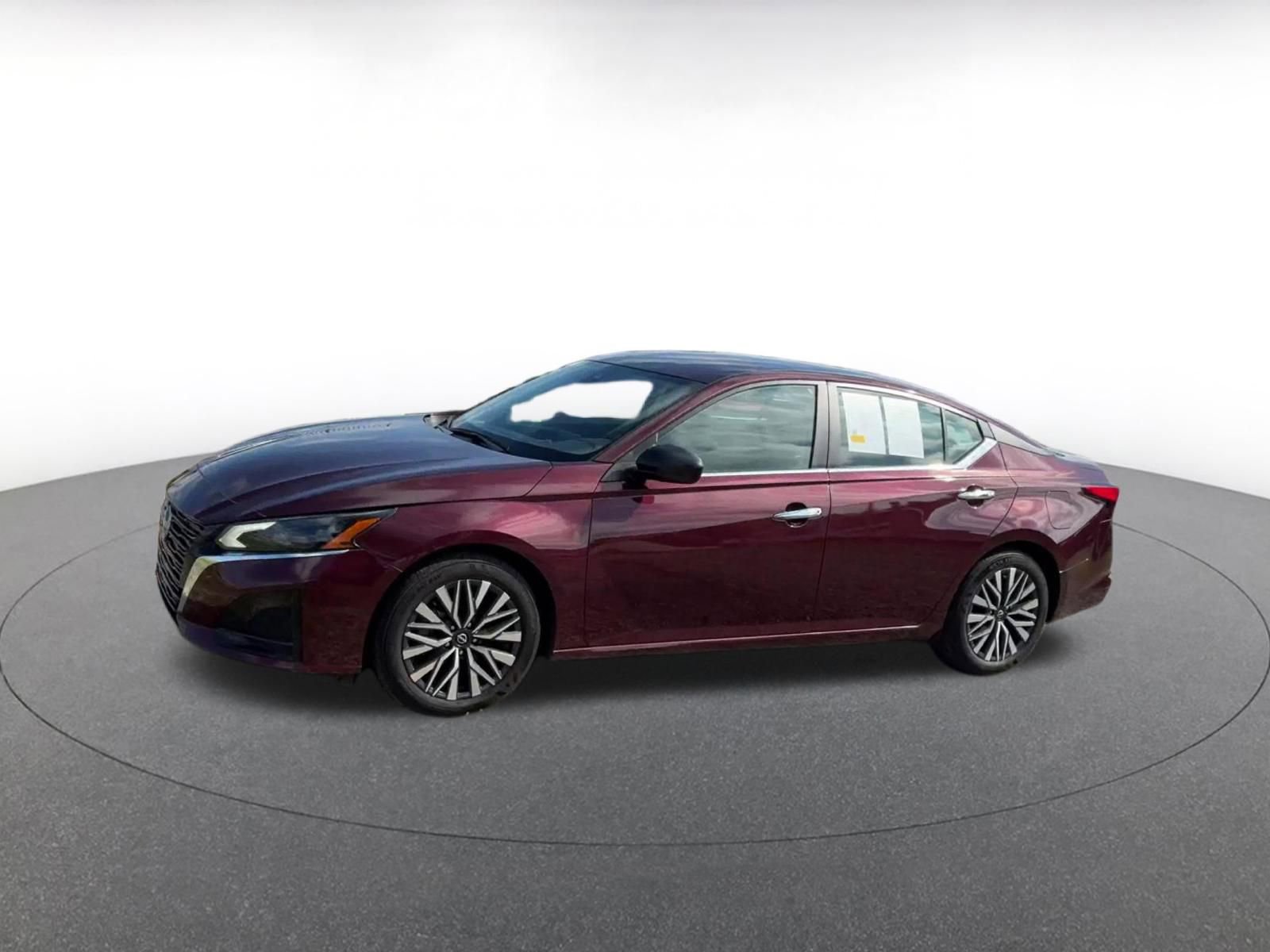 Thumbnail: 2025 Nissan Altima - 8