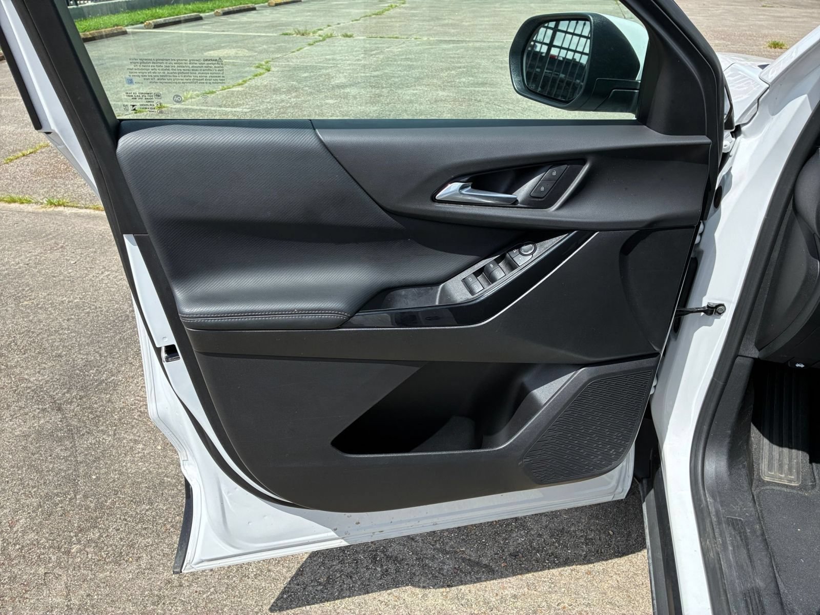 Thumbnail: 2025 Chevrolet Equinox - 18