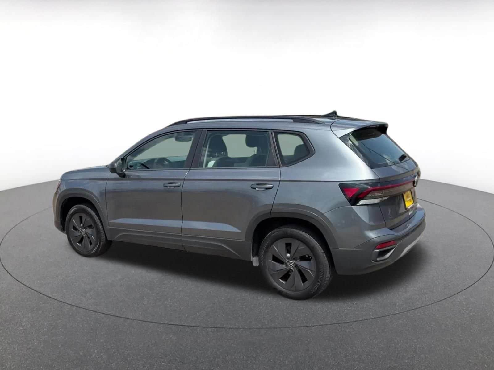 Thumbnail: 2026 Volkswagen Taos - 10