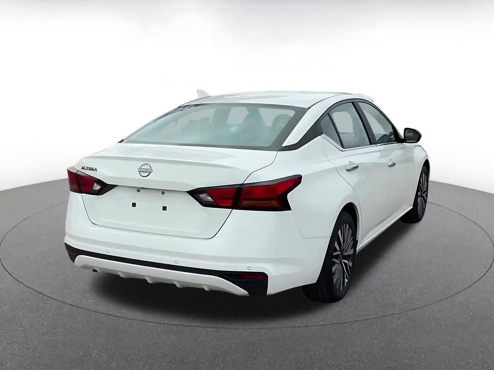 Thumbnail: 2025 Nissan Altima - 14