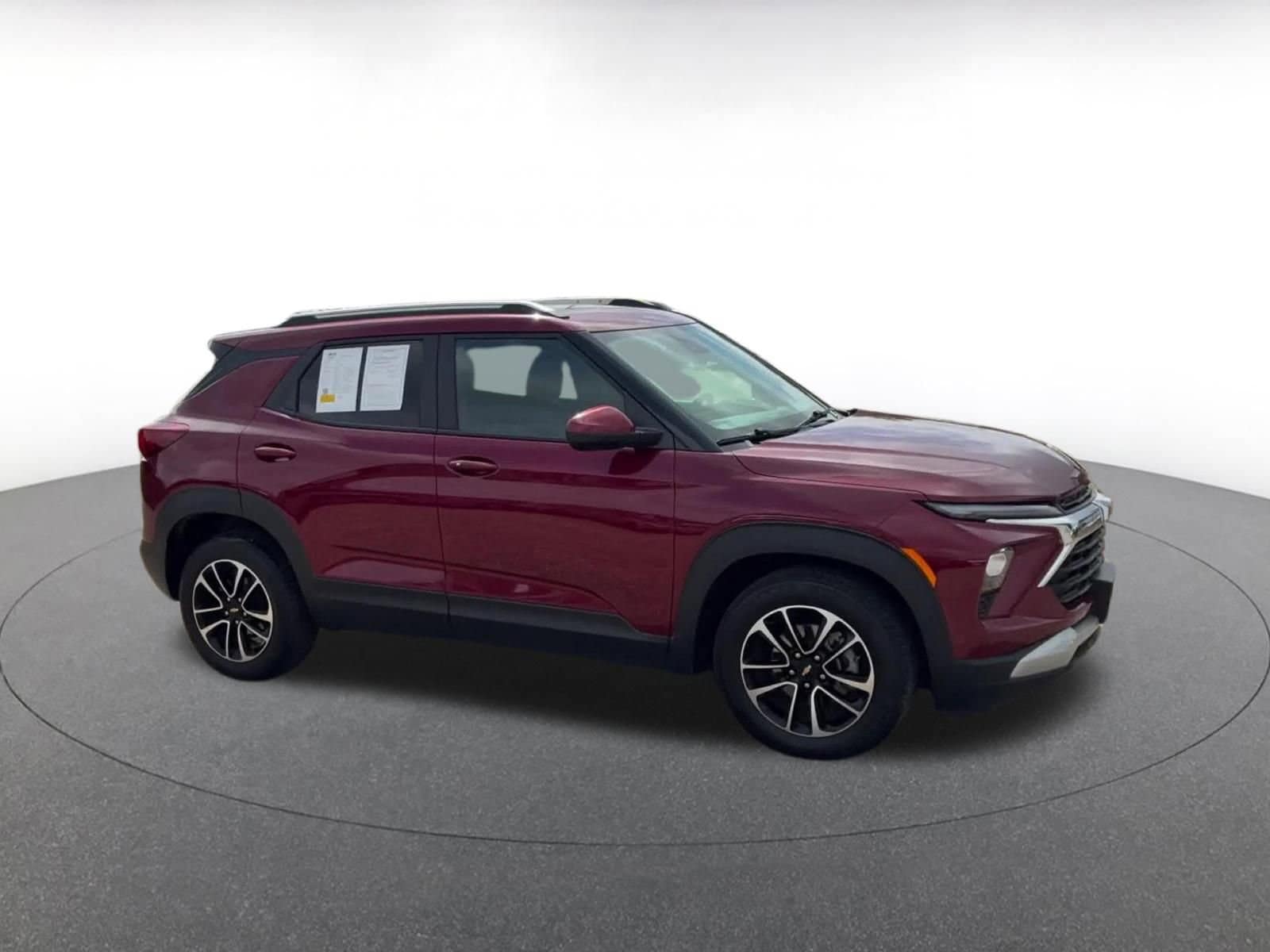 Thumbnail: 2025 Chevrolet TrailBlazer - 2
